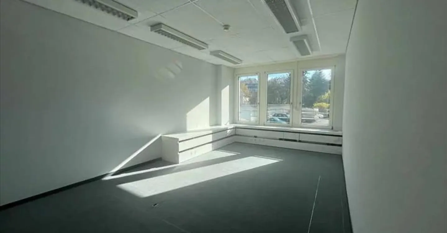 Bureau à louer - Photo 9 sur 9