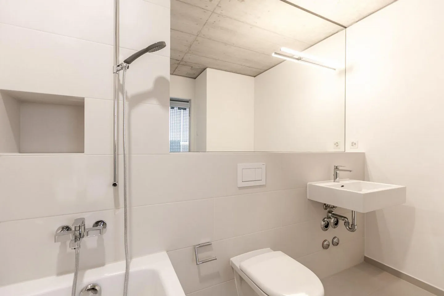 Appartamento moderno con vista sulla città - Foto 4 di 5