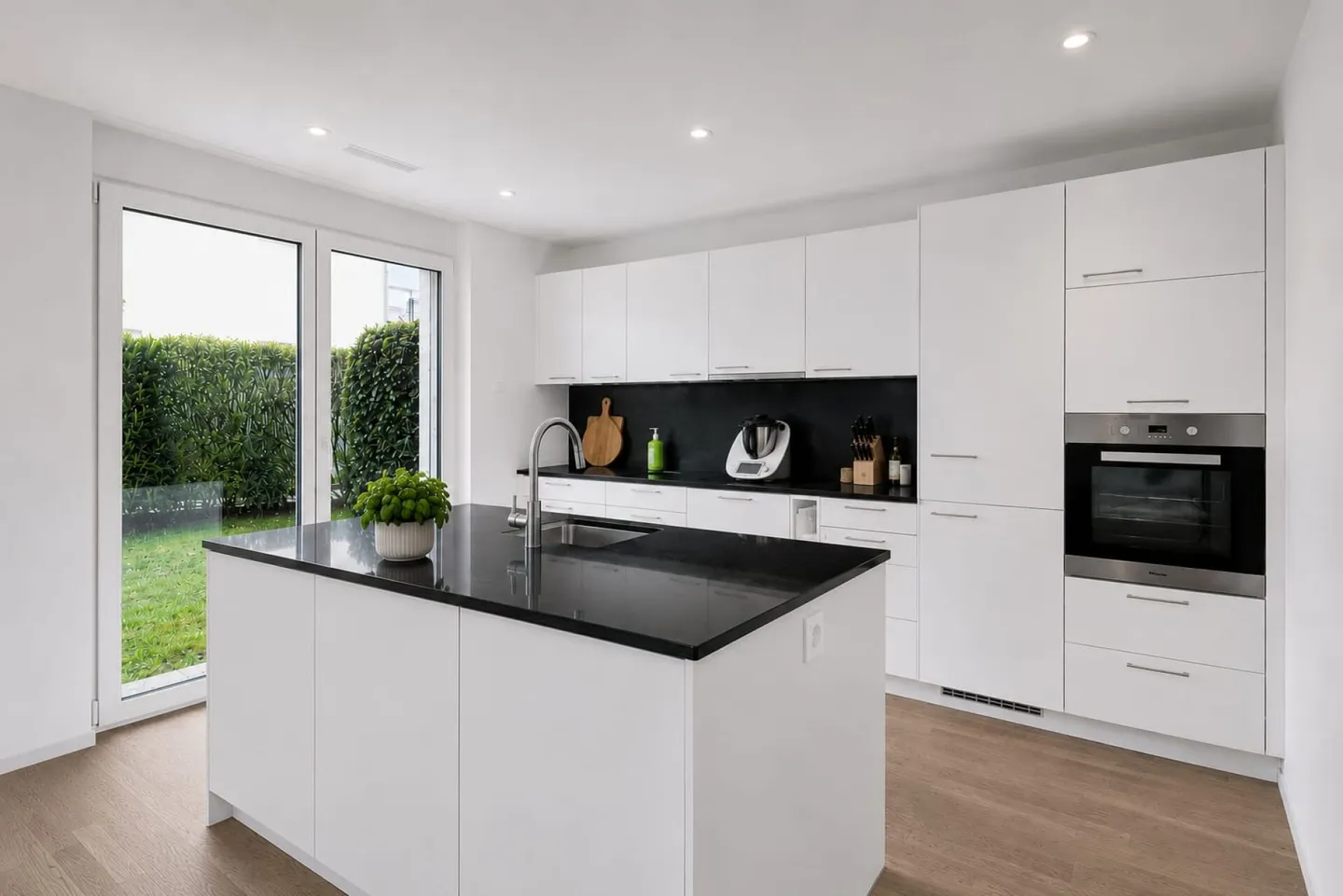 Vivre comme dans une maison individuelle - Belle maisonette de 5,5 pièces avec espace jardin et balcon à Fahrwangen au bord du lac Hallwil - Photo 4 sur 16