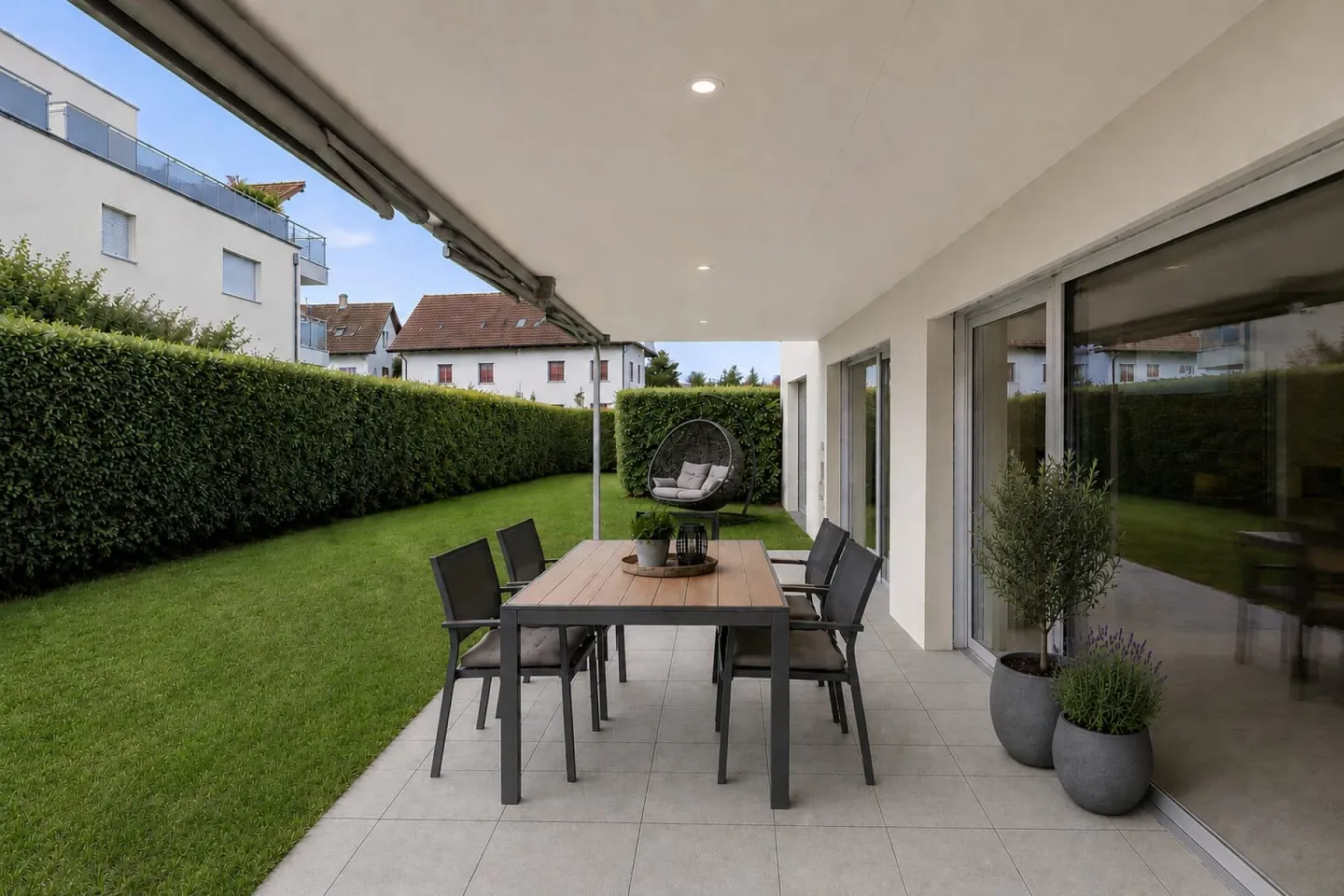 Vivre comme dans une maison individuelle - Belle maisonette de 5,5 pièces avec espace jardin et balcon à Fahrwangen au bord du lac Hallwil - Photo 6 sur 16