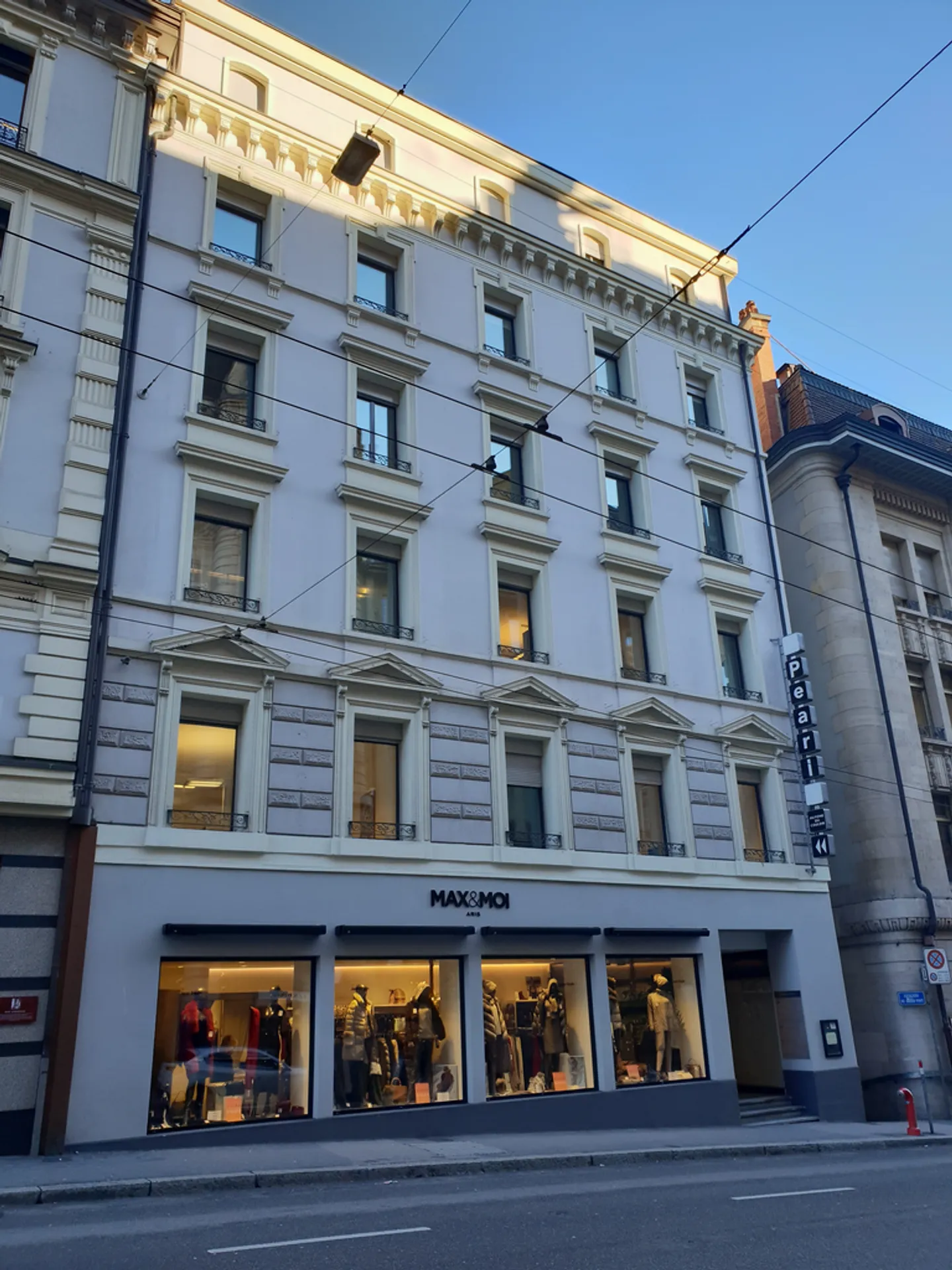 To seize! Restaurant and bar in the heart of Lausanne - Photo 1 of 4