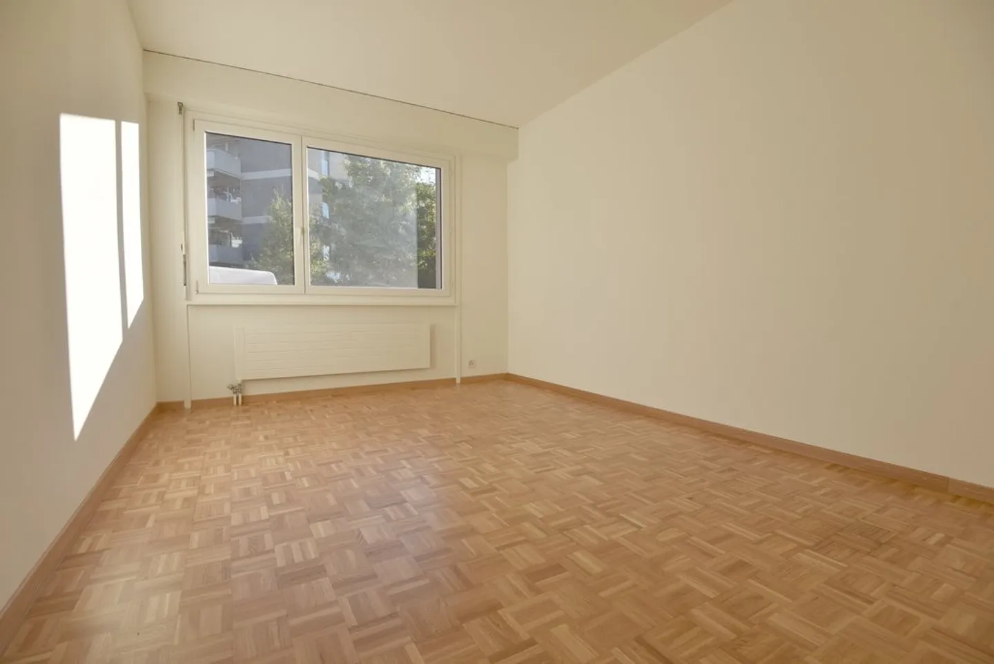 Spacious and Bright Accommodation - Photo 9 of 9