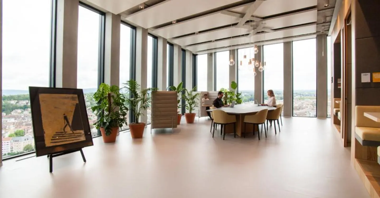 Spazio ufficio per 10 in Spaces Grosspeter Tower - Foto 5 di 7