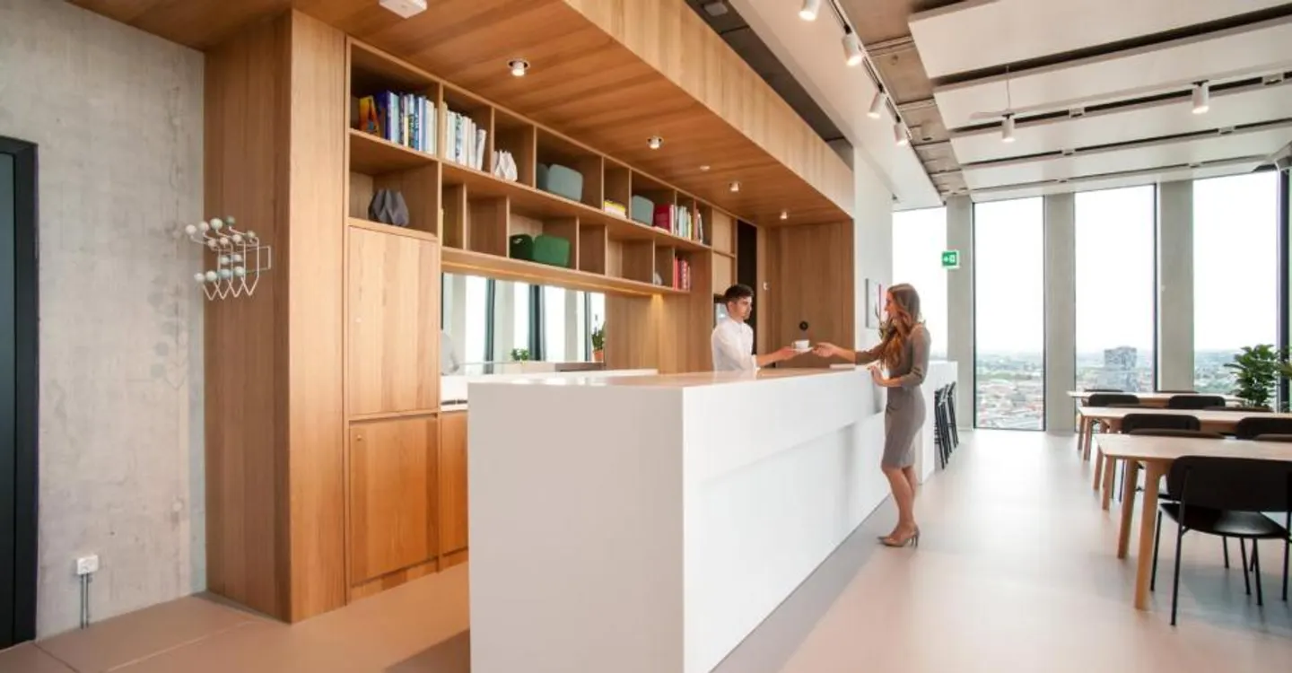 Spazio ufficio per 10 in Spaces Grosspeter Tower - Foto 7 di 7