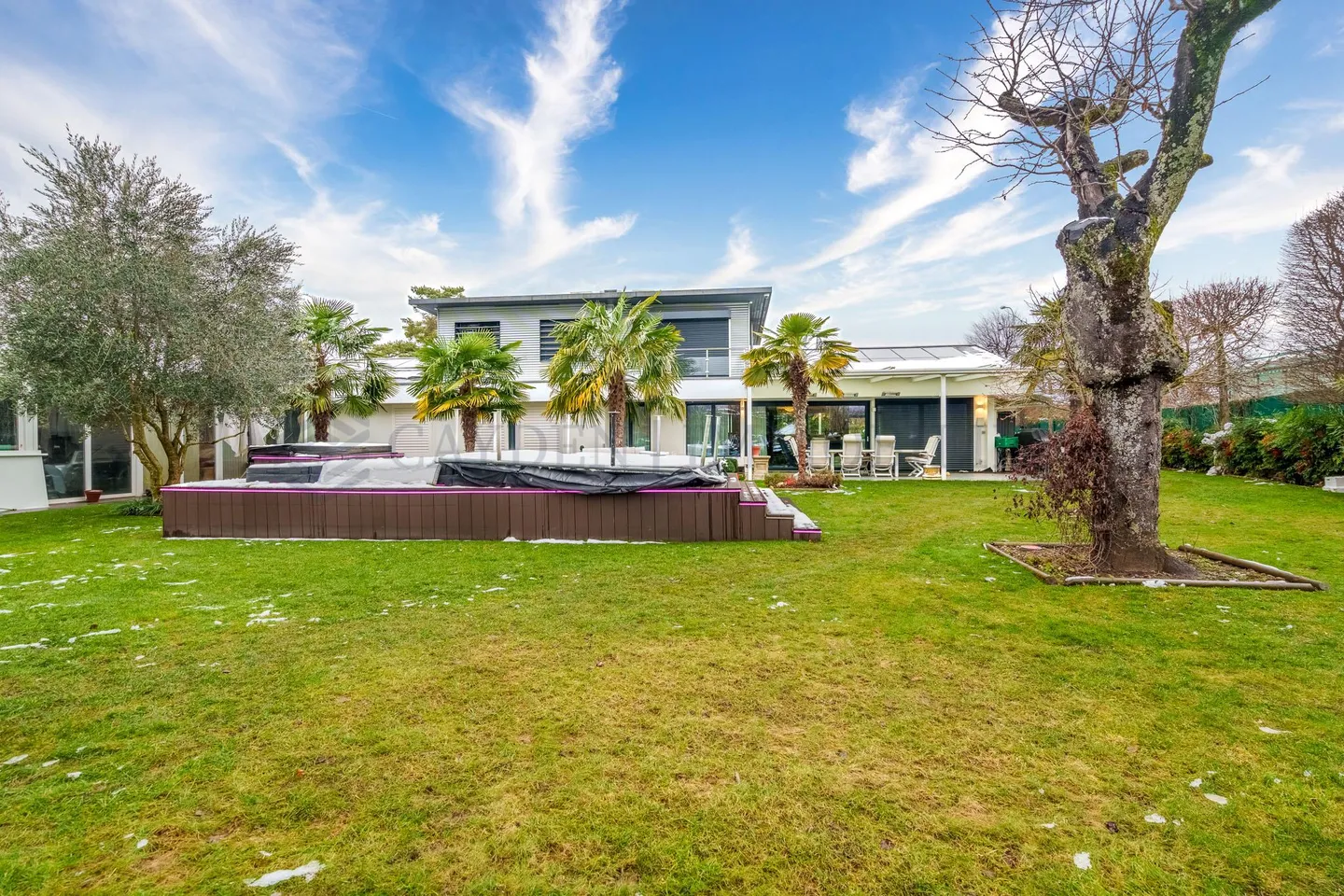 Belle villa moderne avec piscine - Photo 5 sur 10