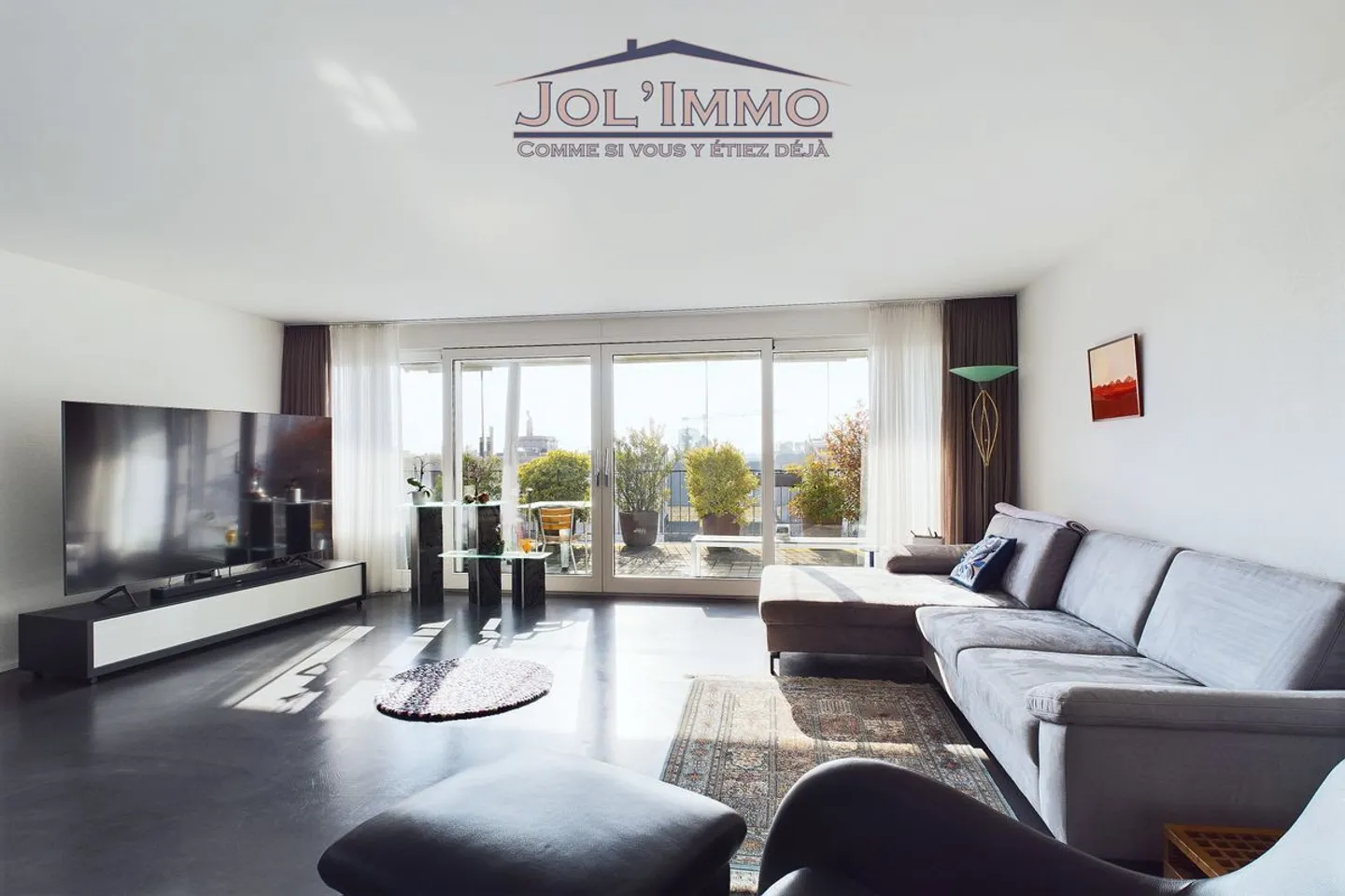 Penthouse with 360-degree panoramic view in Biel - A unique opportunity! - Photo 1 of 13