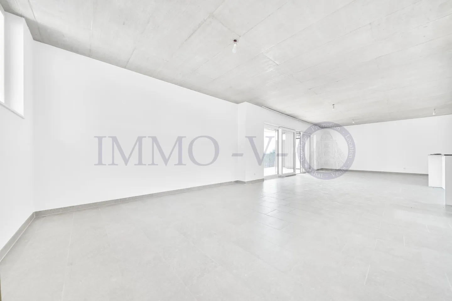NEU UND MODERN MIT HOHEM STANDARD MIT BALKON-TERRASSE - Foto 4 von 9