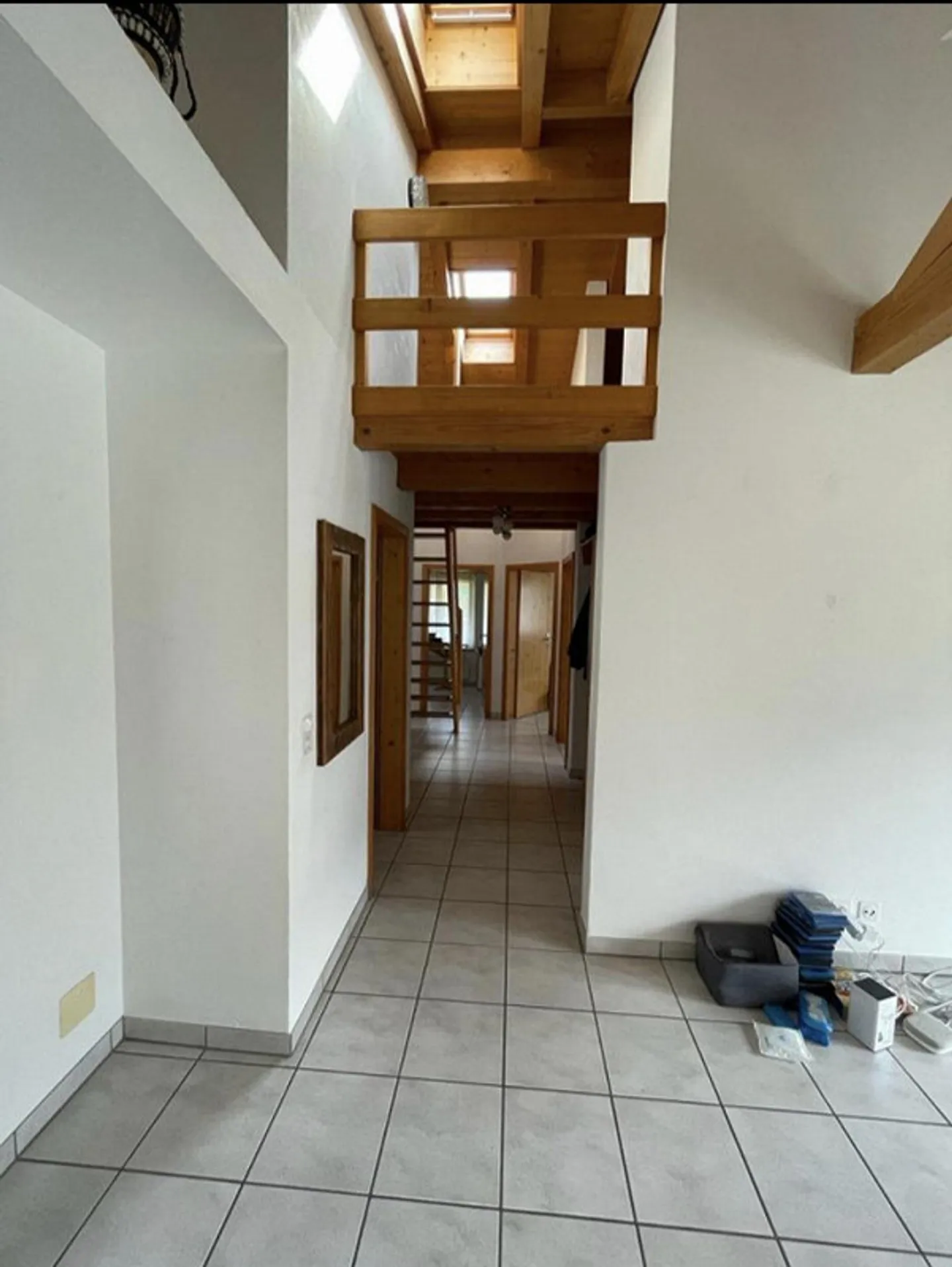 4 1/2 Room Apartment 1st Floor with Cellar Compartment - Photo 11 of 13