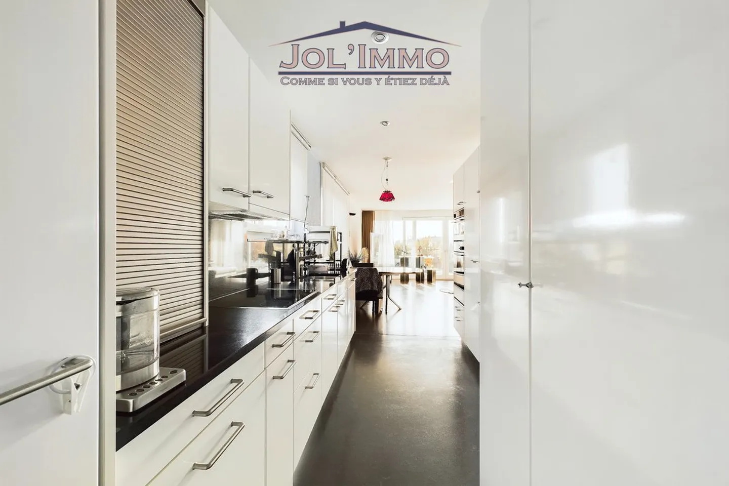 Penthouse with 360-degree panoramic view in Biel - A unique opportunity! - Photo 7 of 13