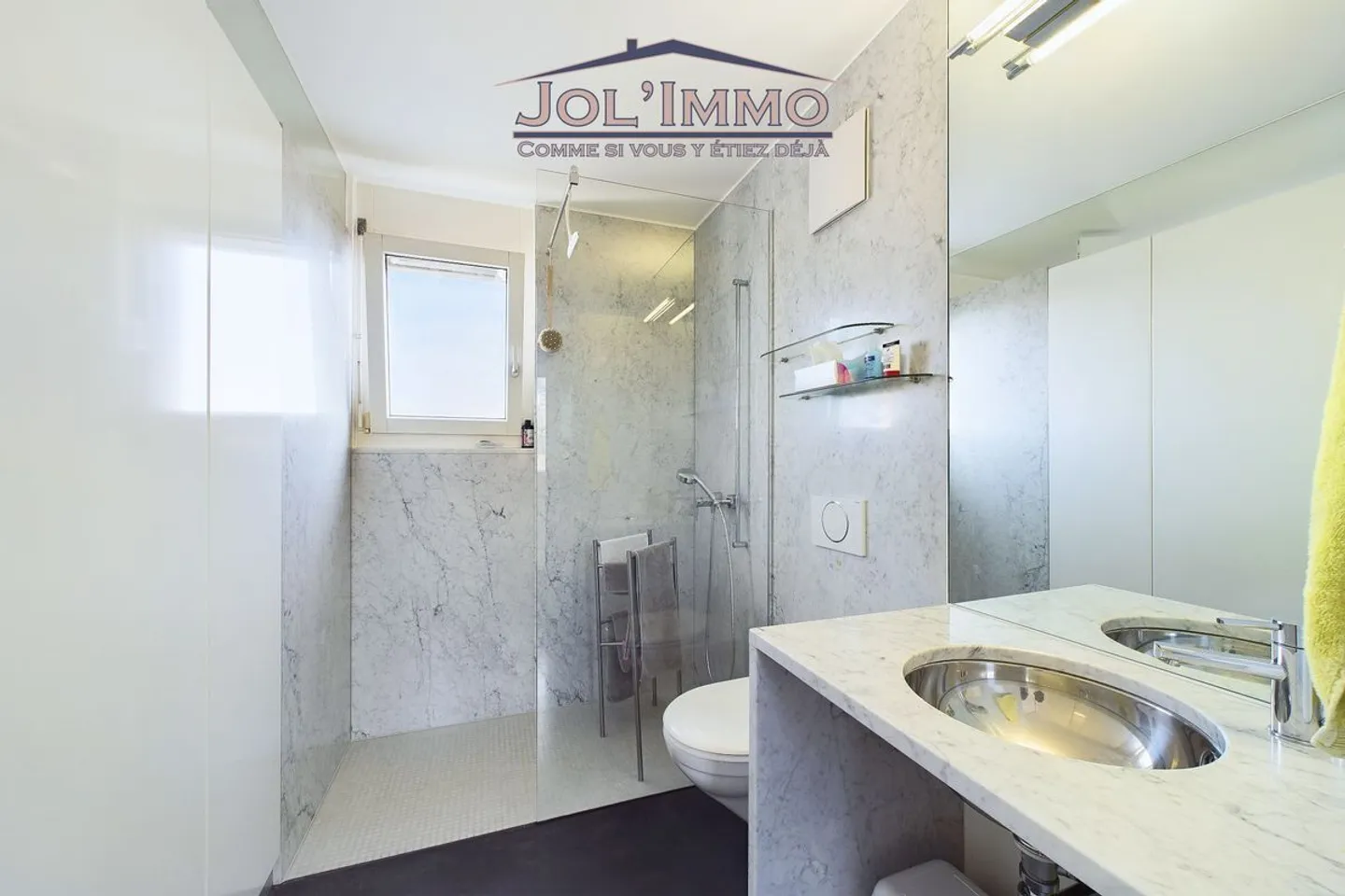 Penthouse with 360-degree panoramic view in Biel - A unique opportunity! - Photo 9 of 13