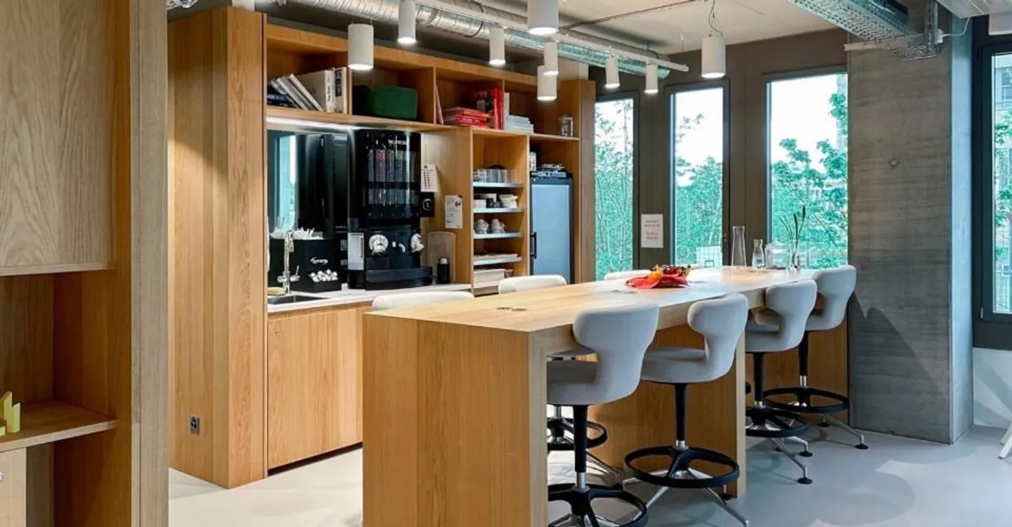 Office - Photo 5 of 6