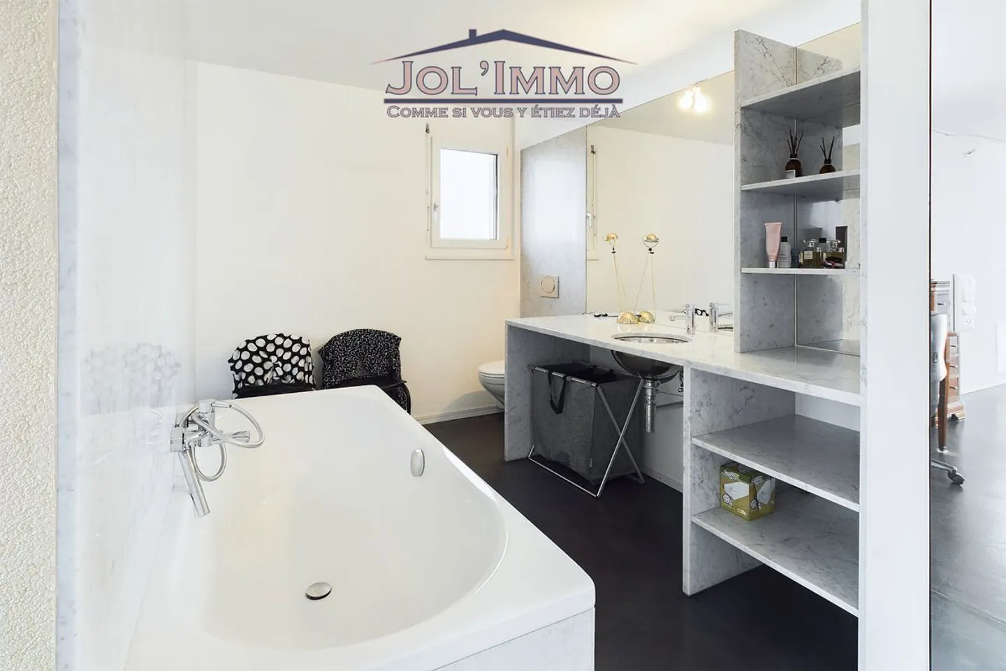 Penthouse with 360-degree panoramic view in Biel - A unique opportunity! - Photo 11 of 13
