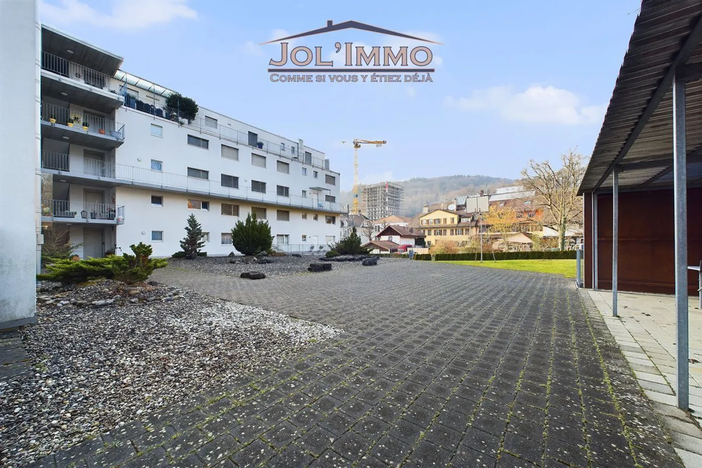 Penthouse with 360-degree panoramic view in Biel - A unique opportunity! - Photo 12 of 13