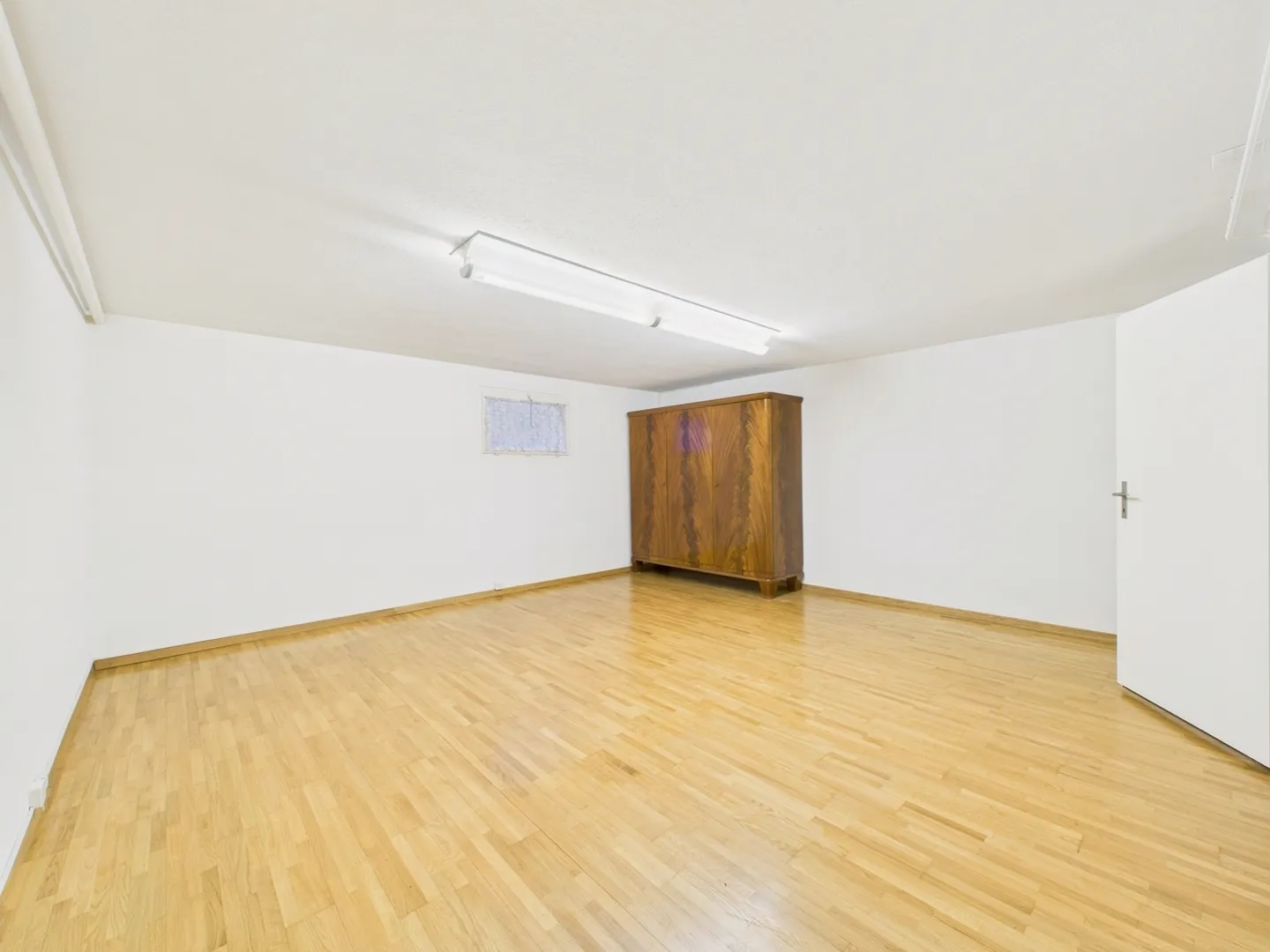 Gemütliches 5.5-Zimmer Einfamilienhaus in Aesch, Kanton ZH - Foto 10 von 11