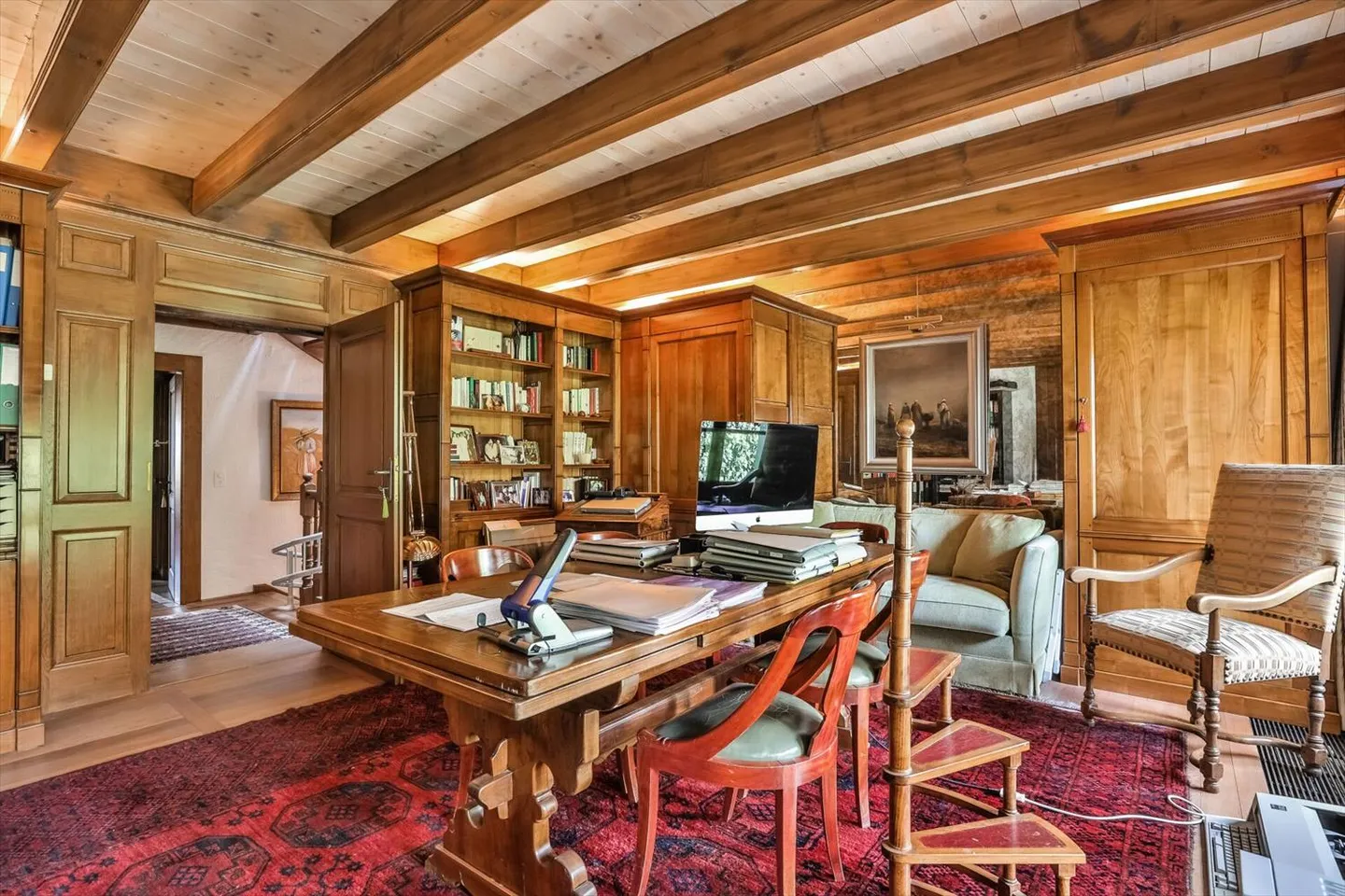 Exceptional village property in Avusy, in the heart of the Geneva countryside - Photo 10 of 13