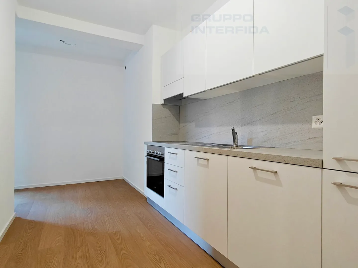 Appartamento ristrutturato in centro - Foto 3 di 8