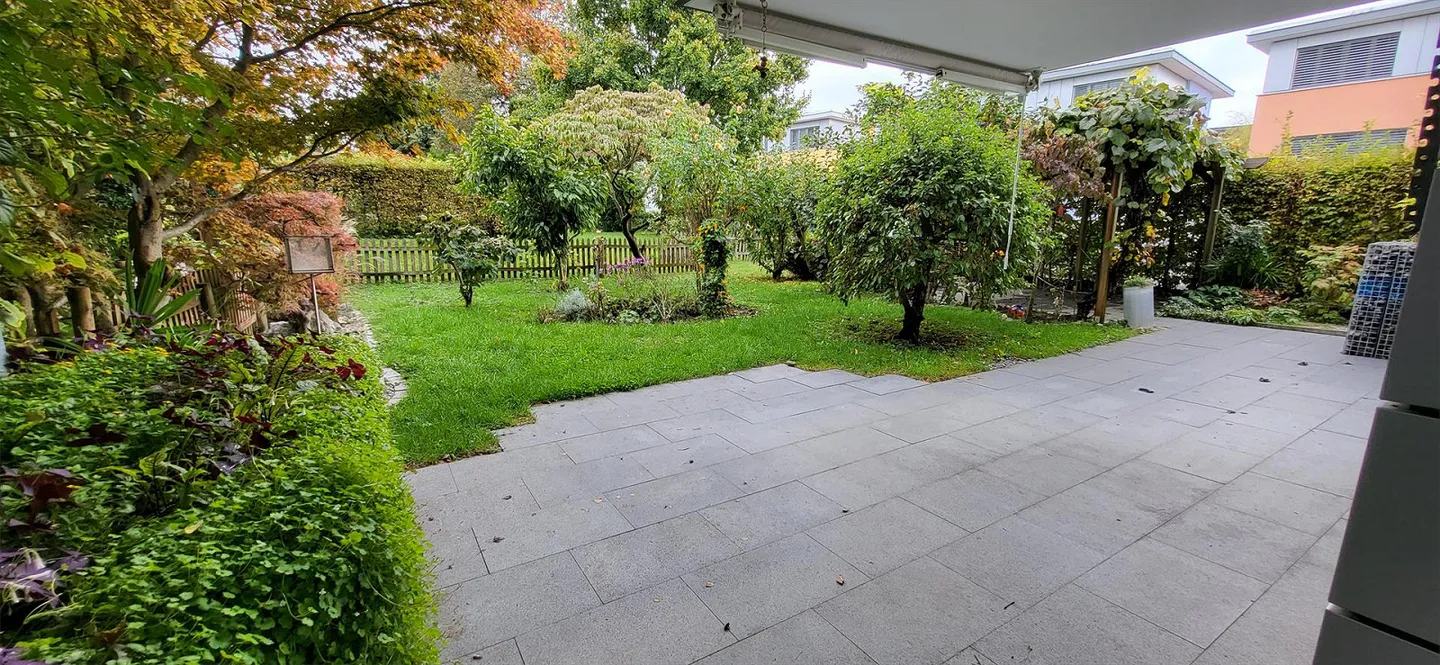 Ampio appartamento di 4 stanze (117m2) con grande giardino e lavanderia privata - Foto 12 di 15