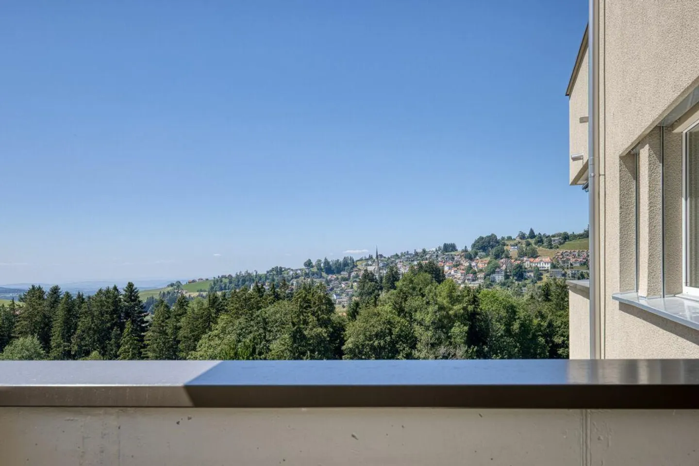 NEW BUILD - 4.5 Room Apartment with Stunning Views - Photo 1 of 5