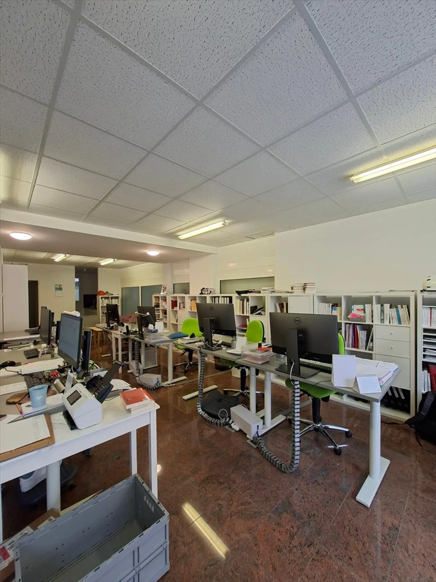 Local Commercial of approximately 65m² - Photo 1 of 3