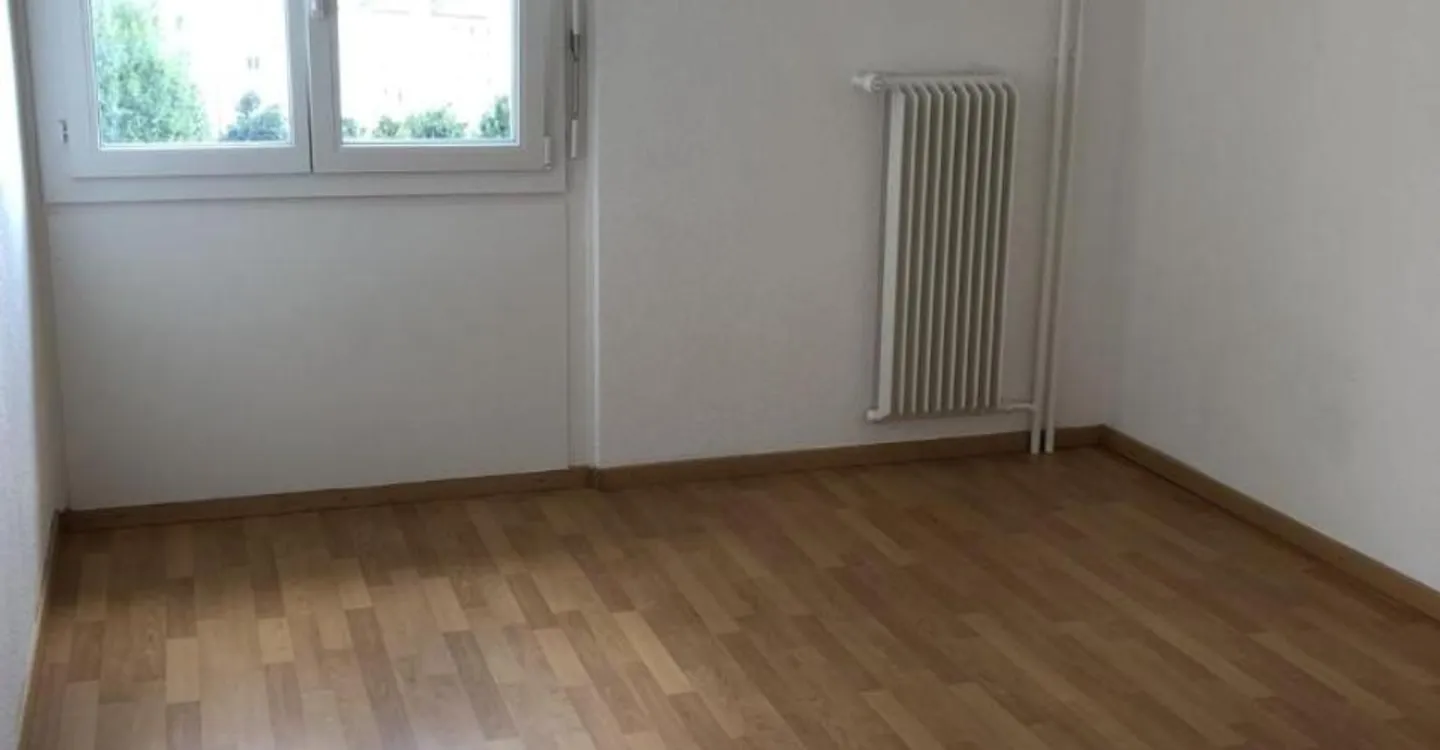 Charming 3-Room Apartment - Photo 4 of 7
