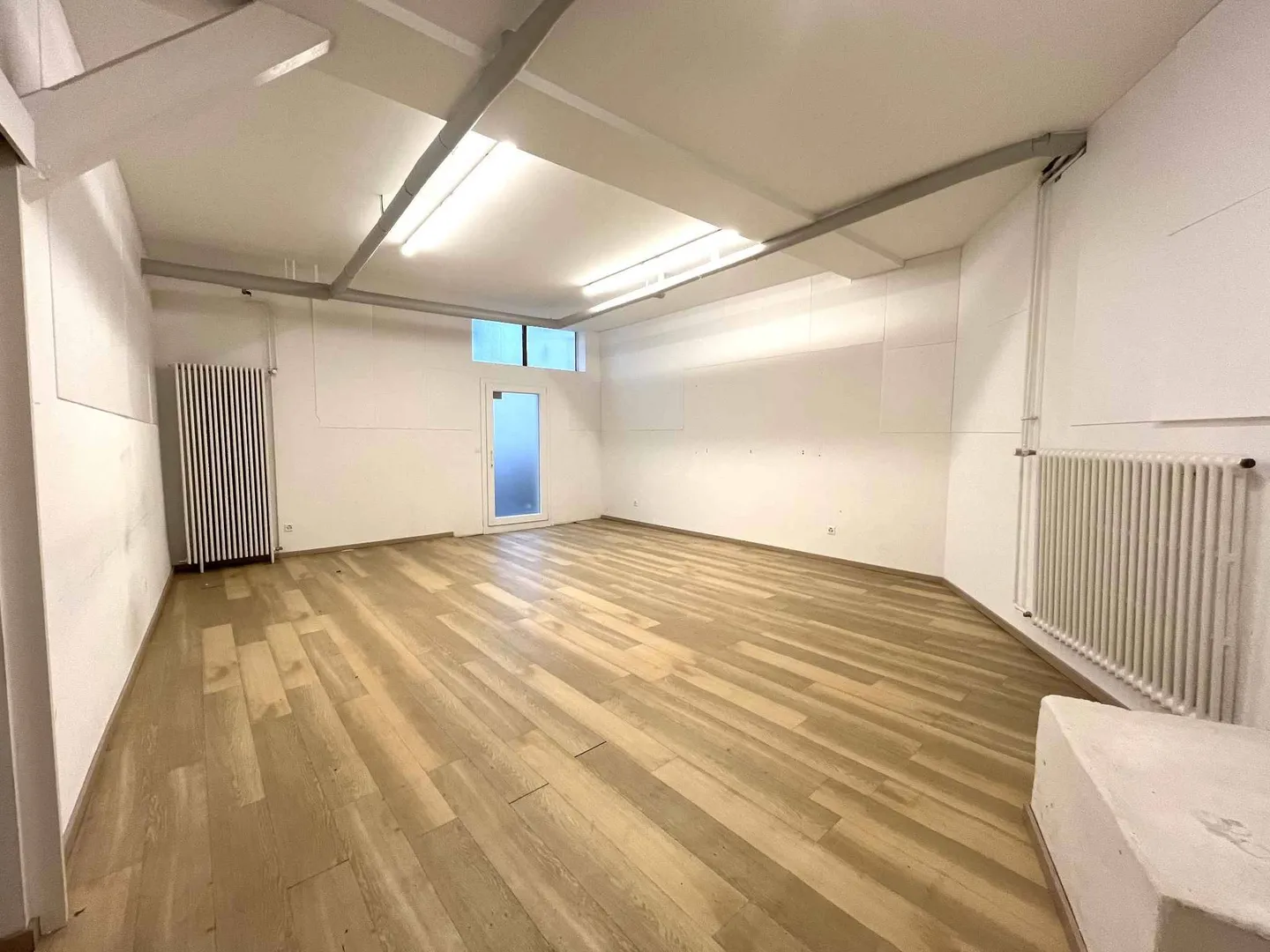 Bureaux de 67m2 - près de la gare - Photo 2 sur 4