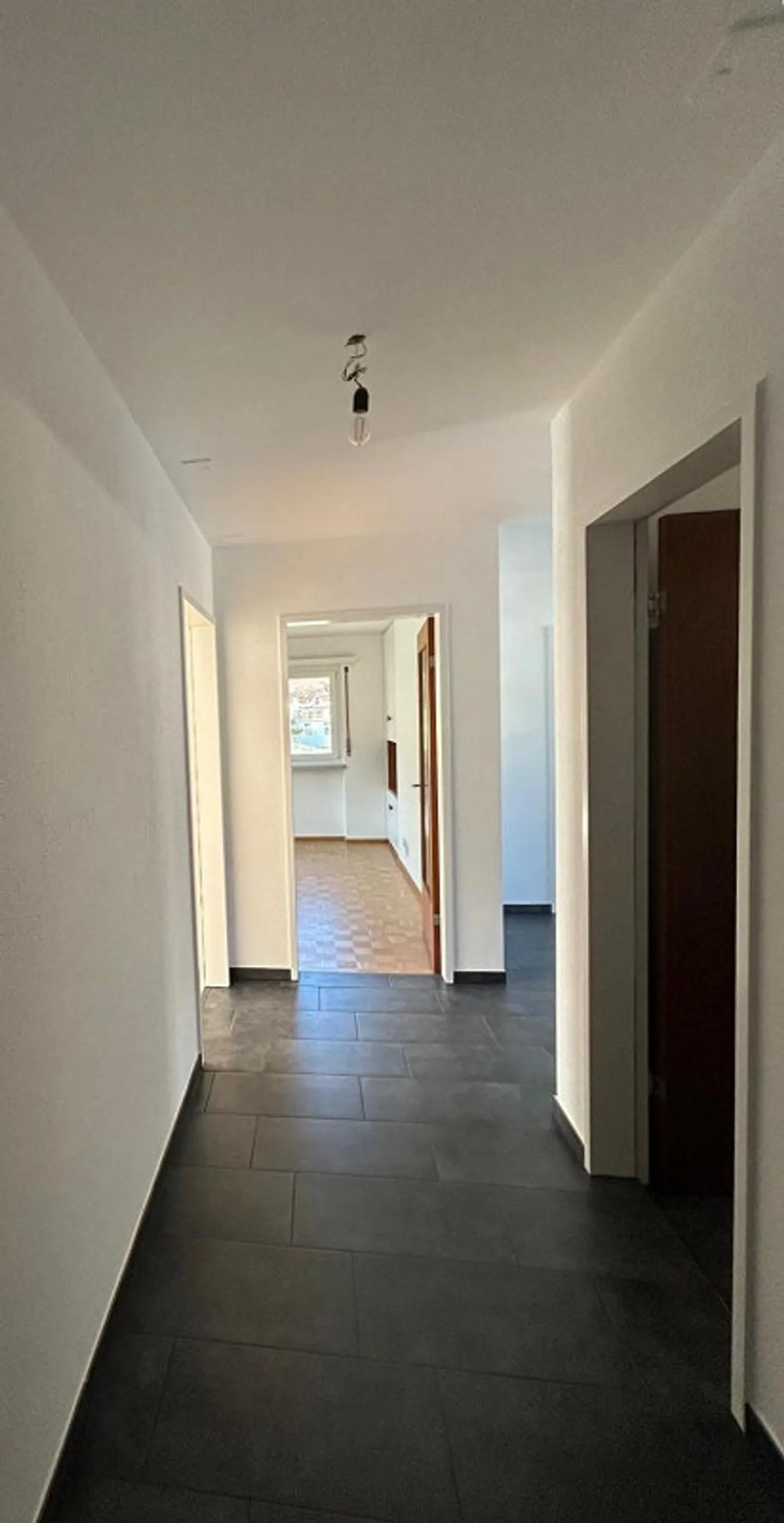 Practical 3.5-room apartment in a convenient location - Photo 5 of 10