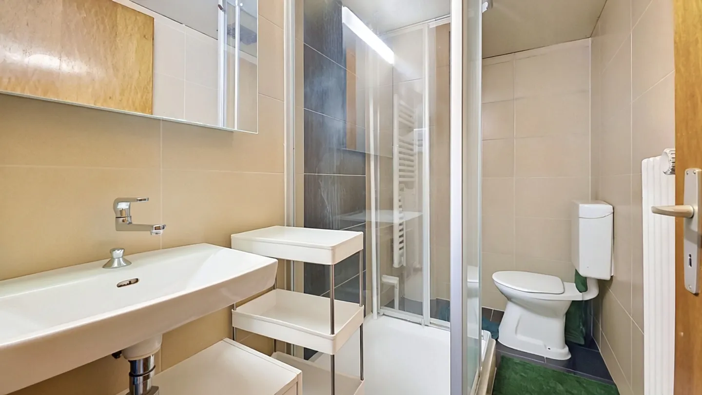 Casa 6.5 stanze da ristrutturare con terrazza / giardino a Estavayer / FR - Foto 15 di 18