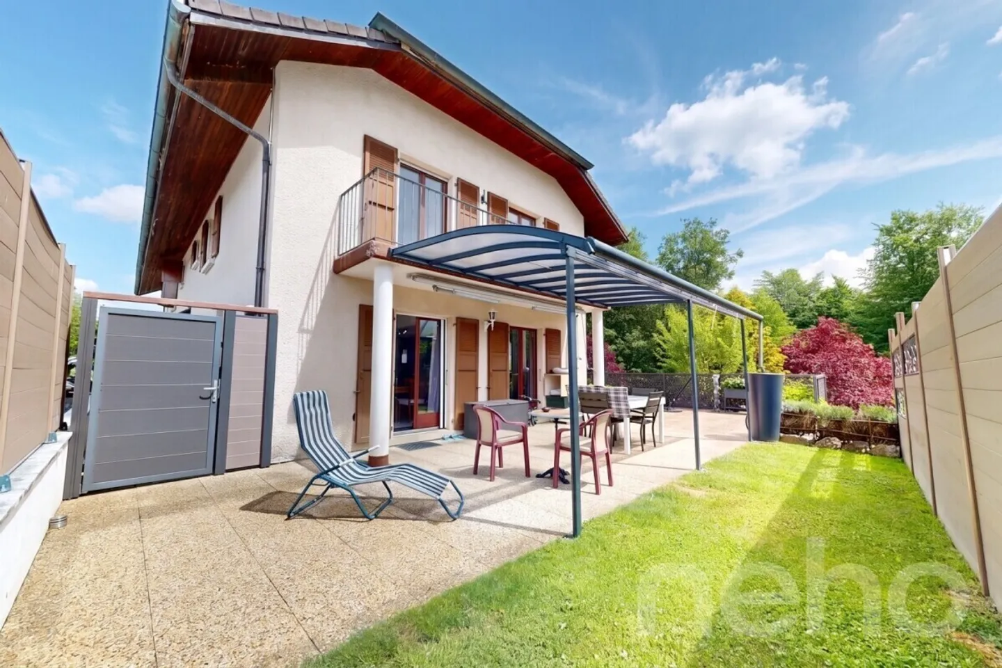 Charmantes Familienhaus mit Garten - Foto 1 von 13