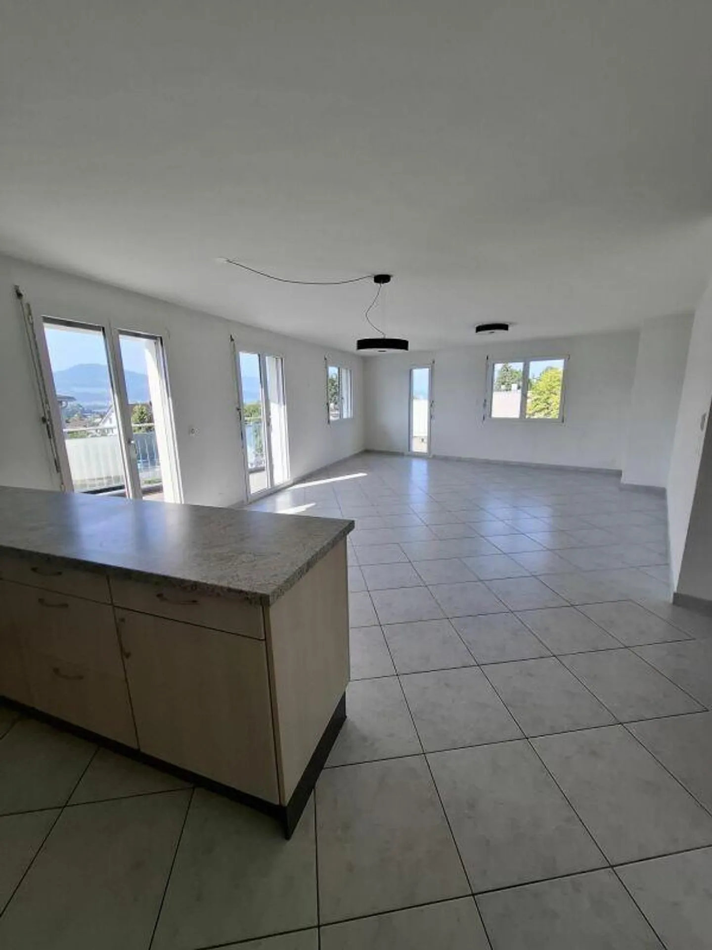 Appartement 4.5 pièces à Rapperswil - central, bien entretenu et prêt à emménager - Photo 3 sur 9