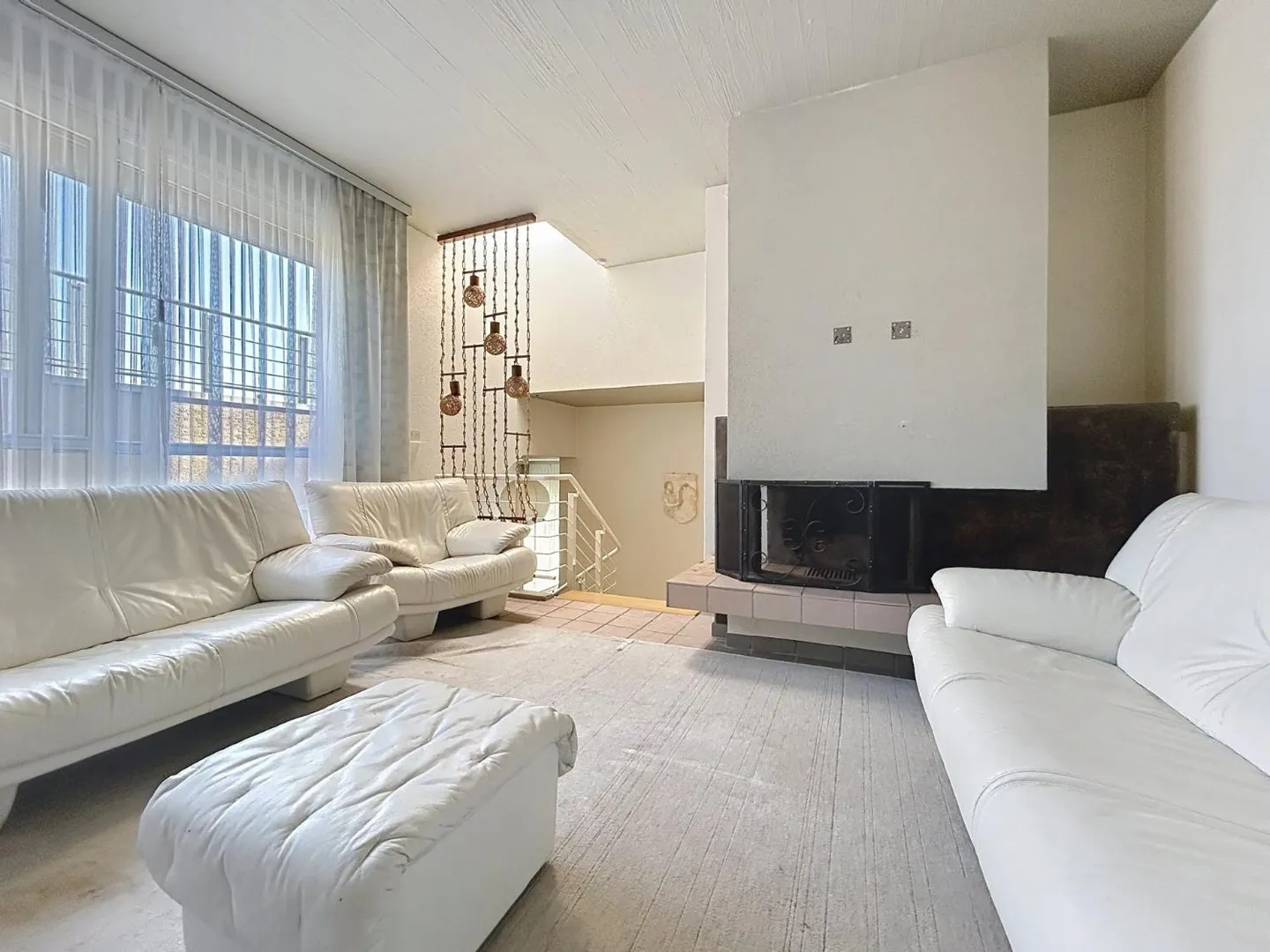 Villa indipendente nelle alture di Neuchâtel, vista lago e alpi - Foto 3 di 12