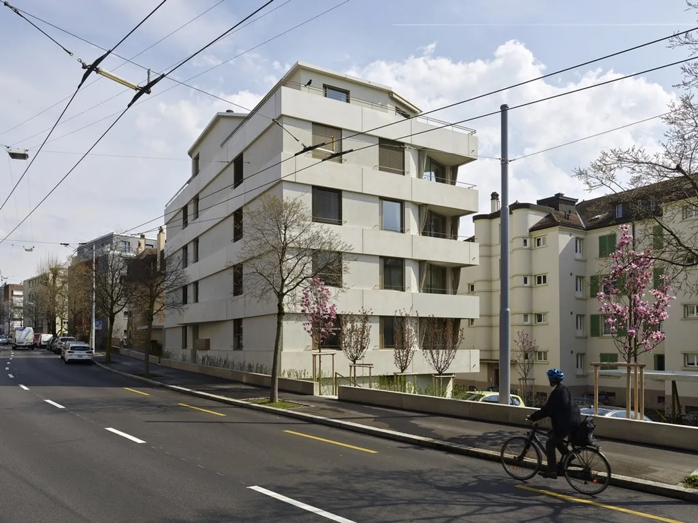 Bel appartement de 2,5 pièces au 2ème étage - Photo 1 sur 3