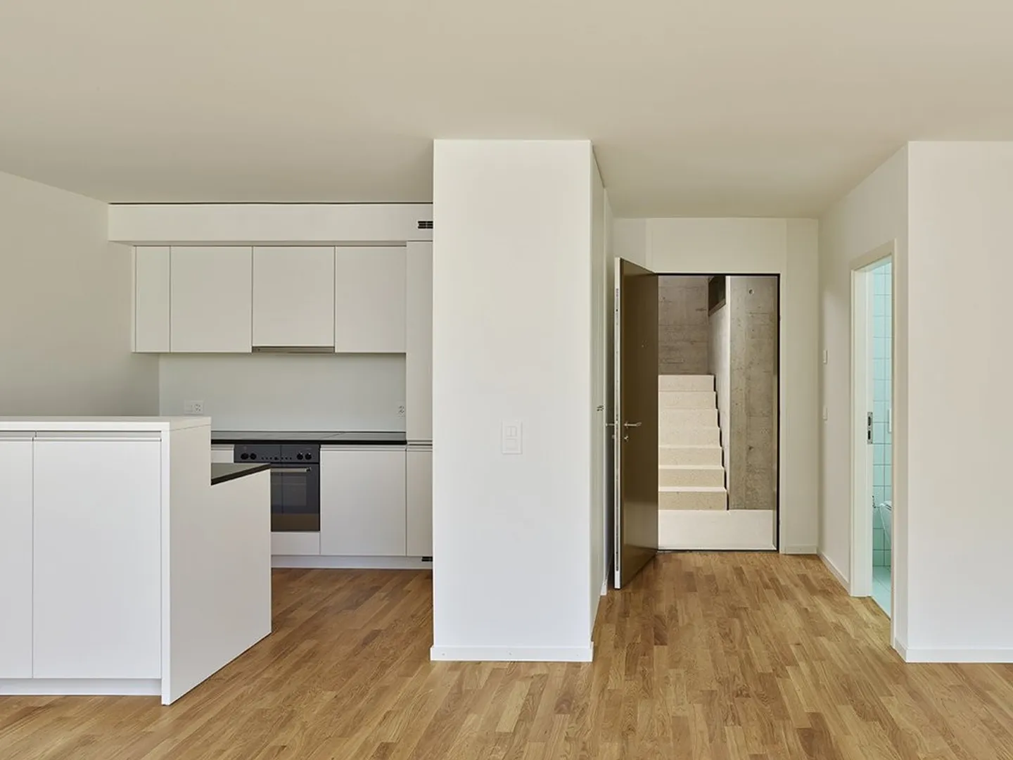 Bel appartement de 2,5 pièces au 2ème étage - Photo 2 sur 3