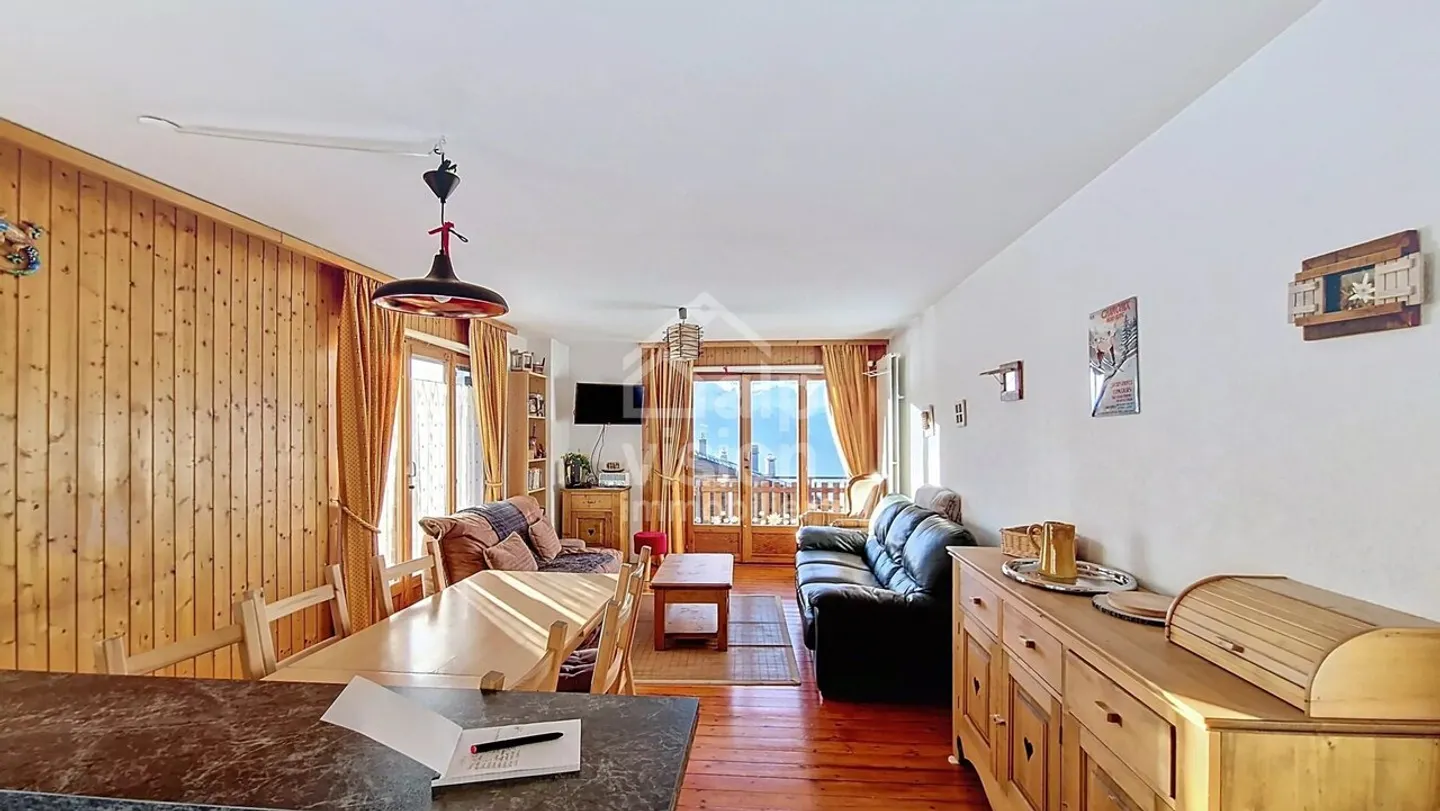 Appartement lumineux 4,5 pièces - Photo 5 sur 13