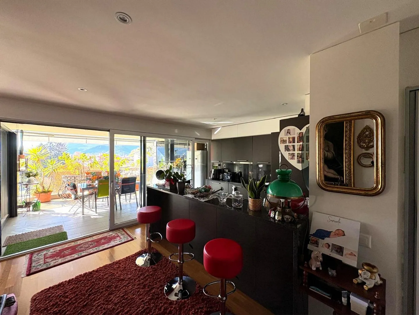 SPLENDID PENTHOUSE AWAITS A NEW FAMILY - Photo 4 of 11