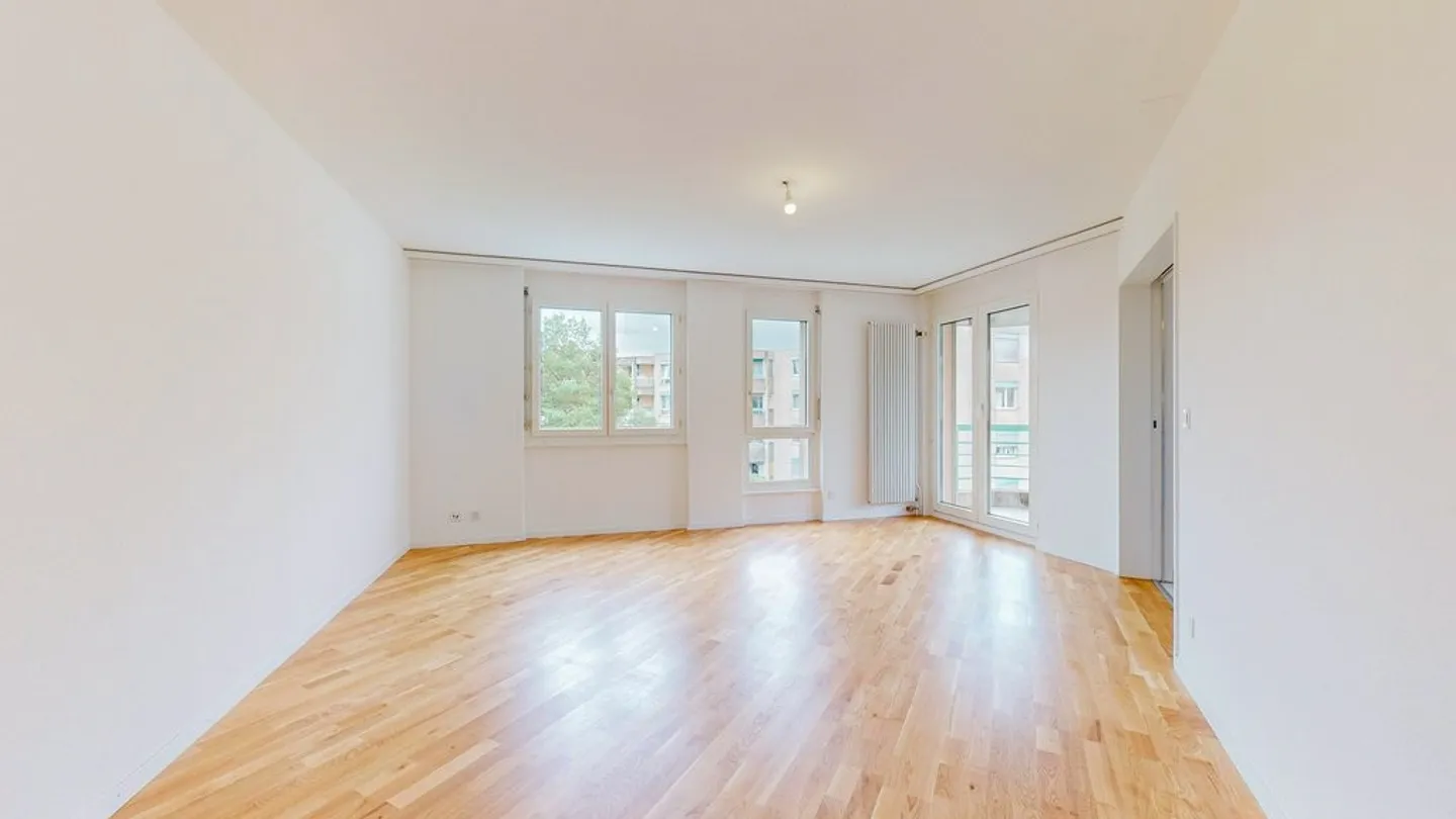 Spacious Family Apartment - Photo 7 of 10