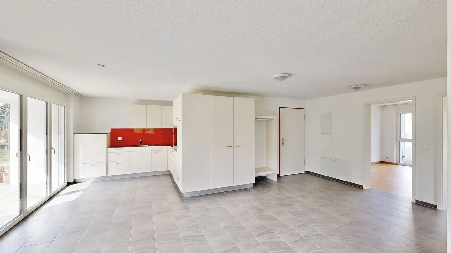 Appartamento attraente di 3,5 stanze con area giardino - Foto 1 di 13