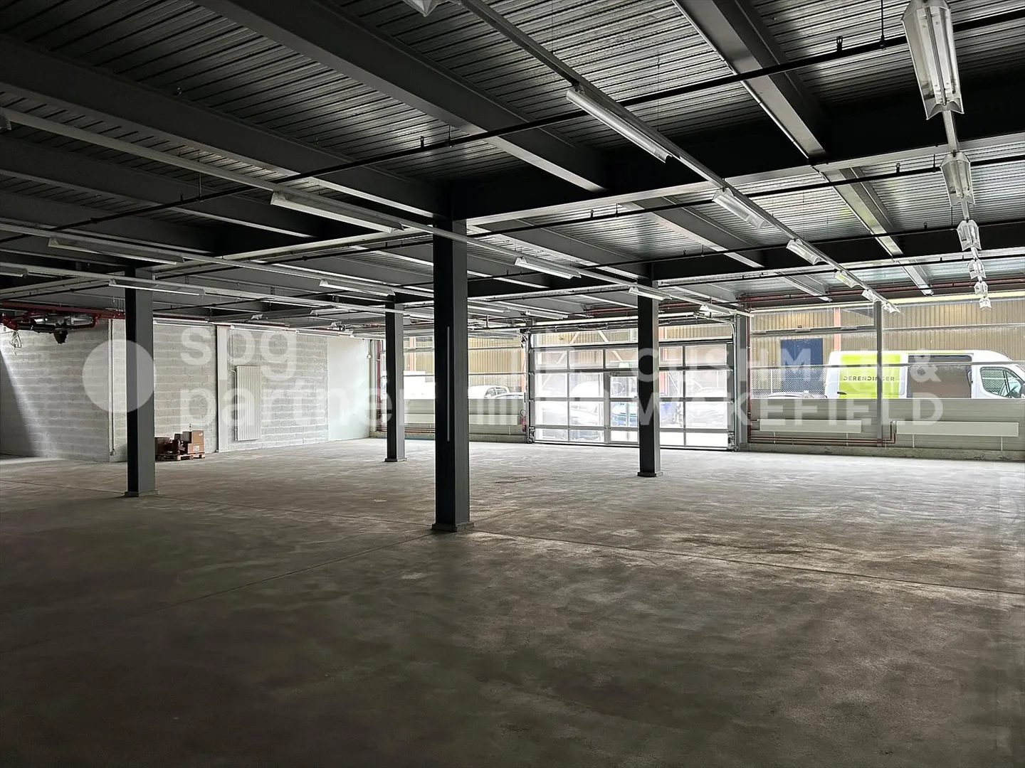 Büros und Werkstätten Plug &amp; Play in einer strategischen Zone - Photo 6 sur 9