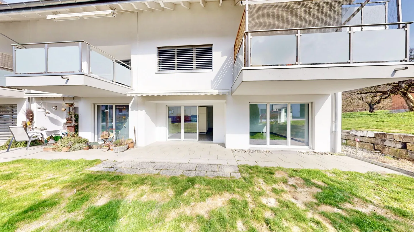 Appartamento attraente di 3,5 stanze con area giardino - Foto 7 di 13