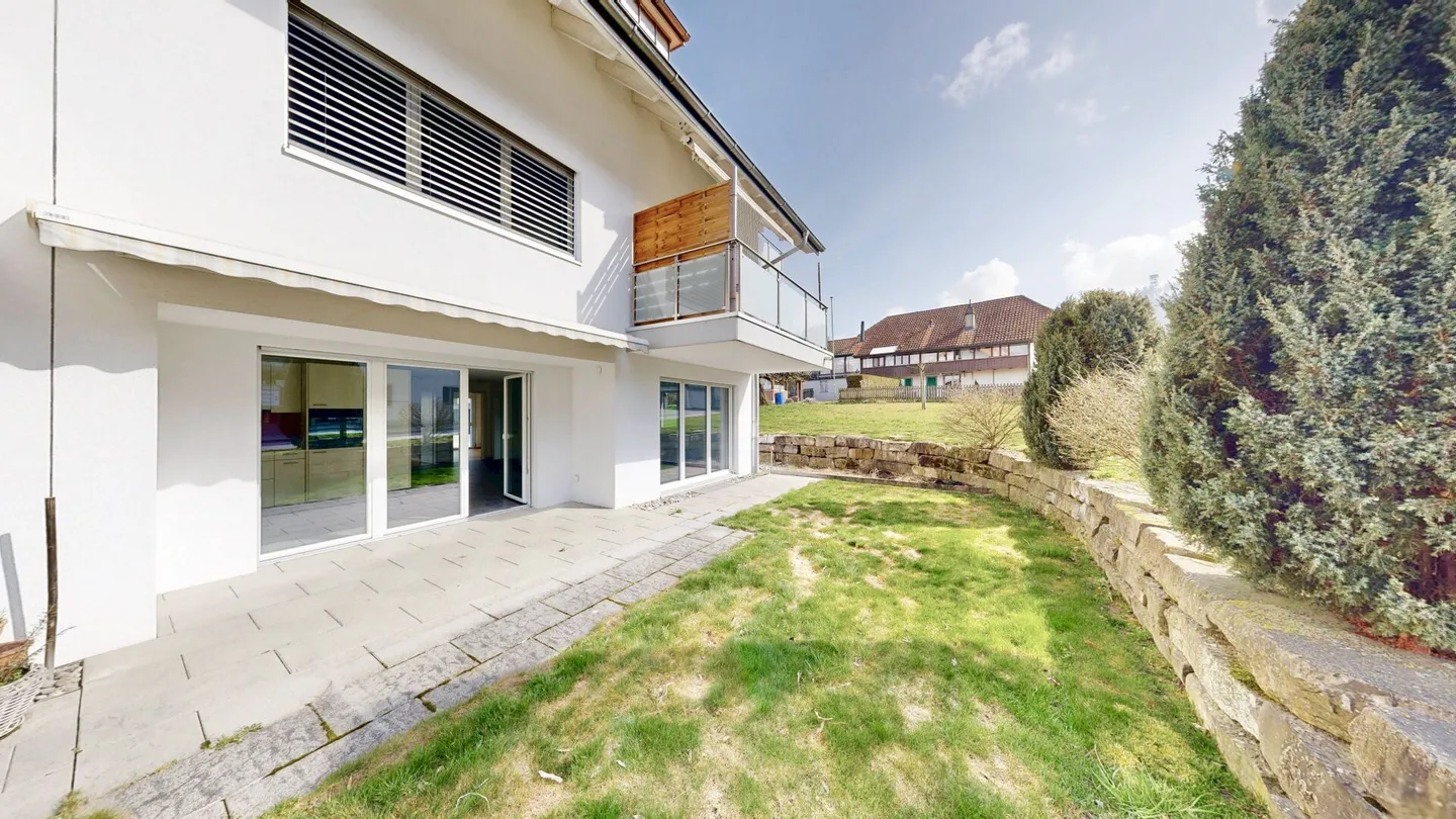 Appartamento attraente di 3,5 stanze con area giardino - Foto 6 di 13