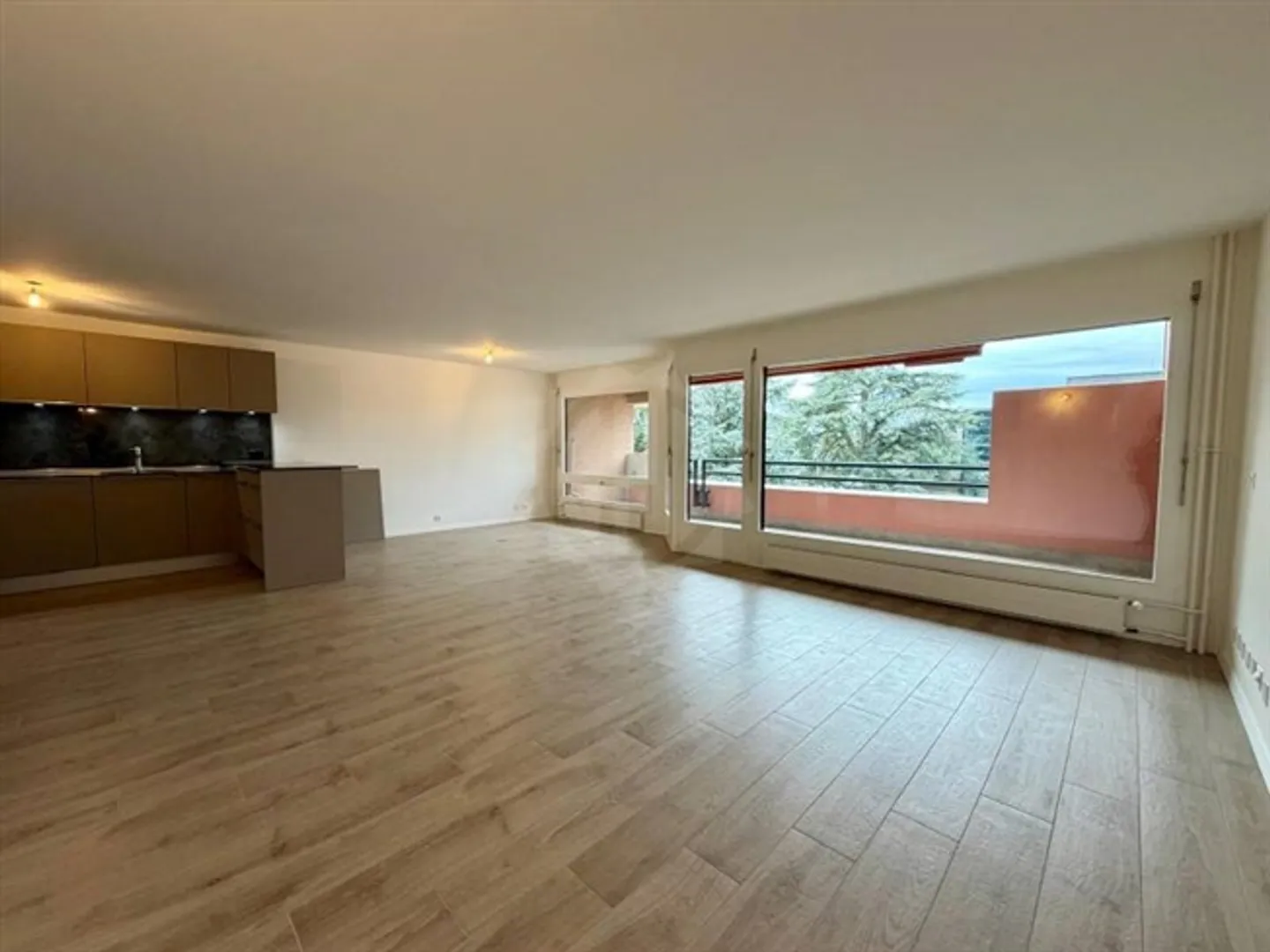 Charmante Wohnung in Nyon - Foto 4 von 12