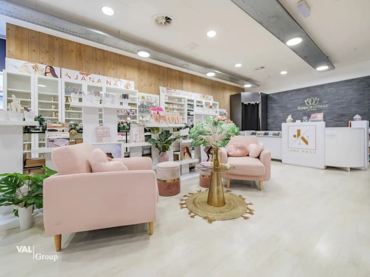 Local commercial en Ville de Sion - Foto 1 di 6