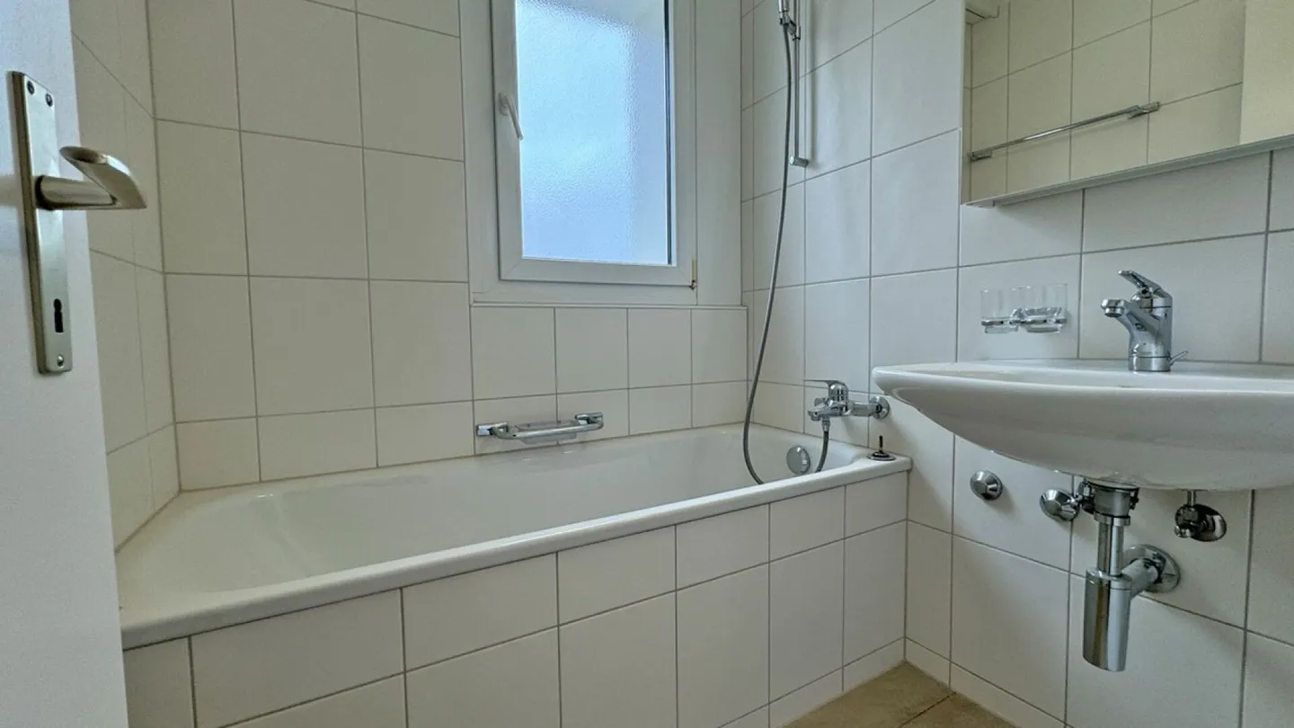 Appartamento 4,5 locali (3° piano a destra) nel bel Herblingen - Foto 10 di 11