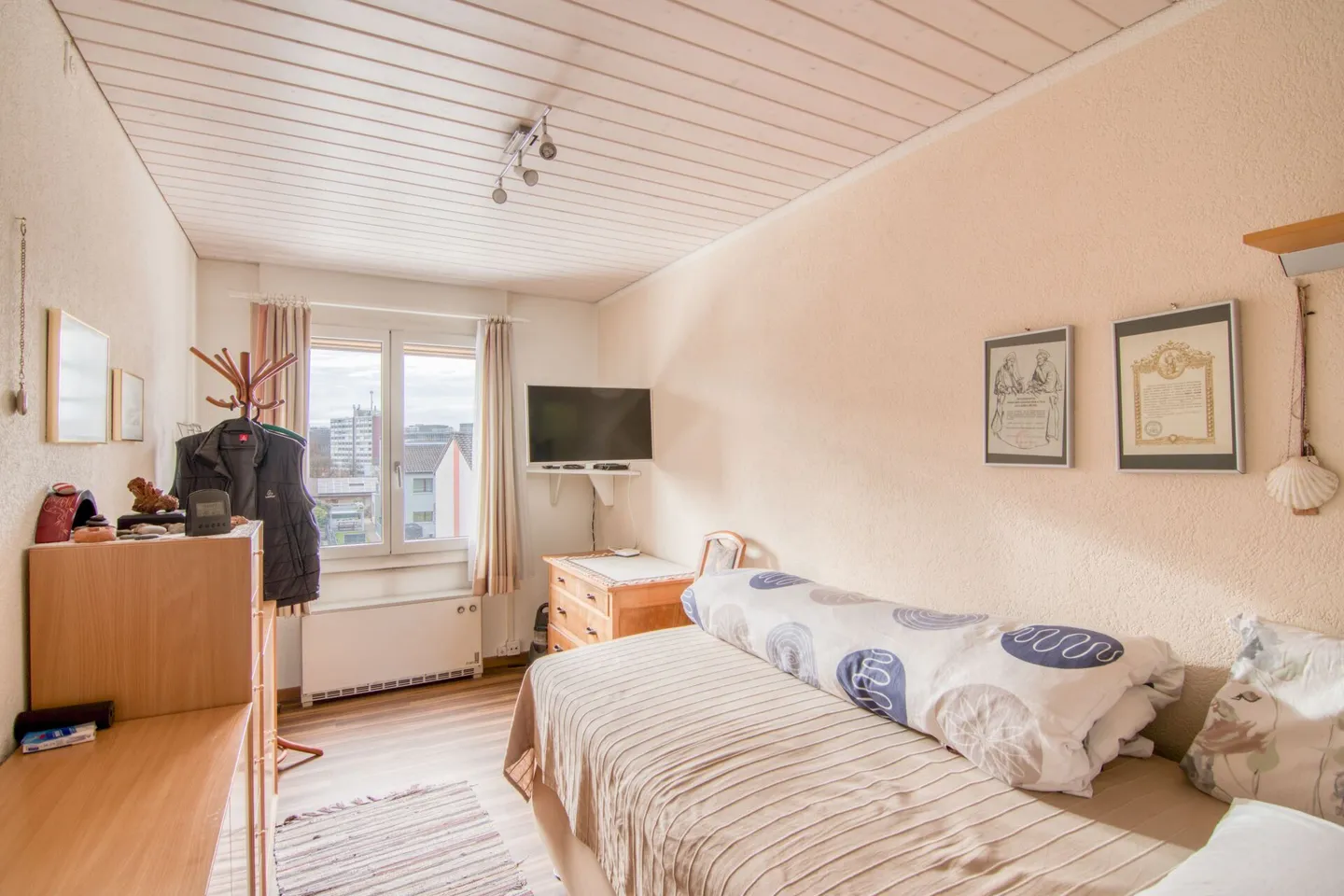 Familienfreundliches 6-Zimmer-Reiheneckhaus mit sonniger Ausrichtung und viel Freiraum für Leben, Arbeiten und Spielen - Photo 13 of 34