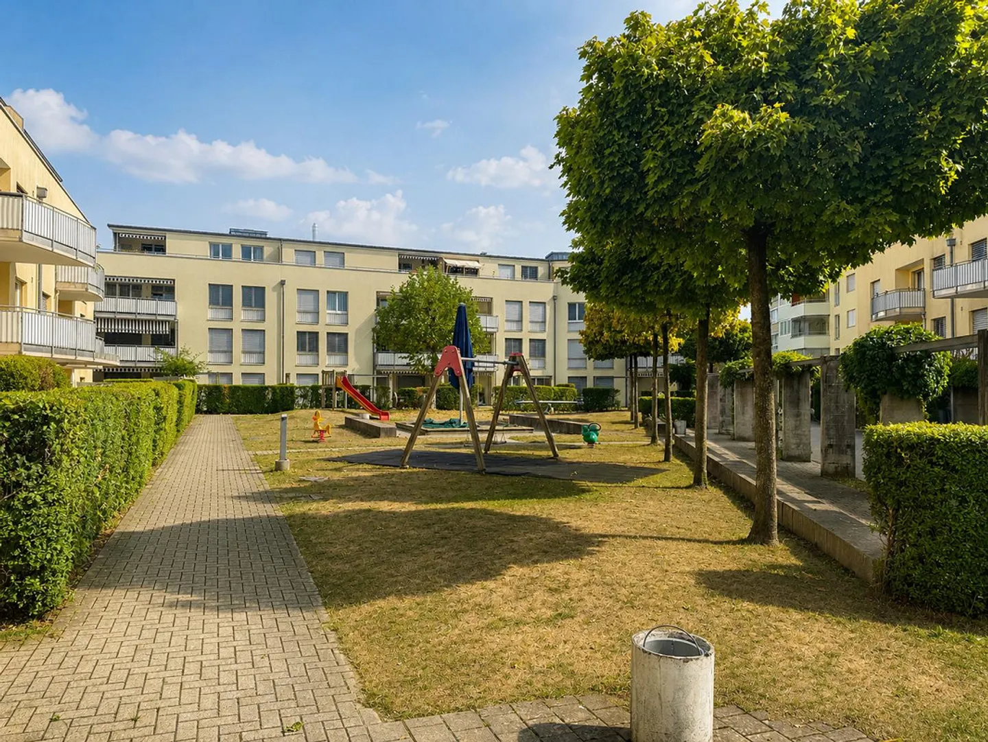 Charmante 3.5-Zimmer-Erdgeschosswohnung mit Gartensitzplatz - Photo 3 of 17