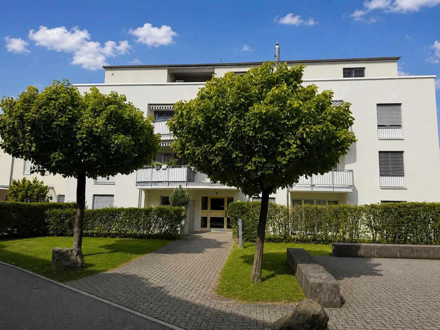 Charmante 3.5-Zimmer-Erdgeschosswohnung mit Gartensitzplatz - Photo 1 of 17