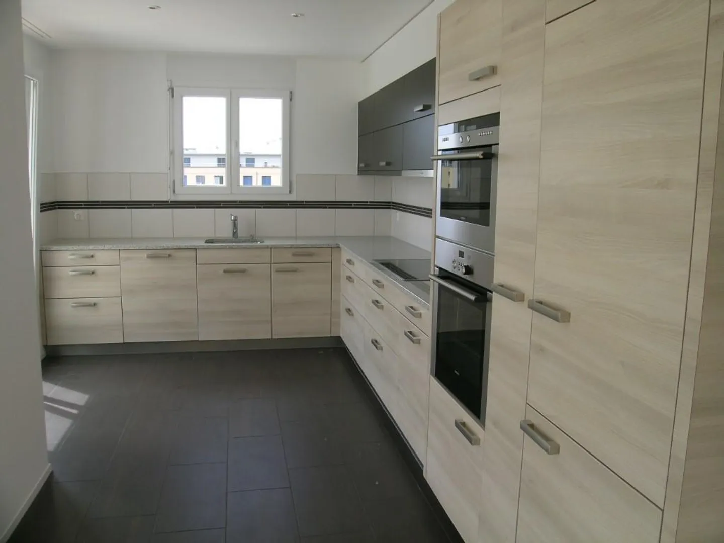 Modernes Penthouse mit Terrasse - Foto 8 von 9