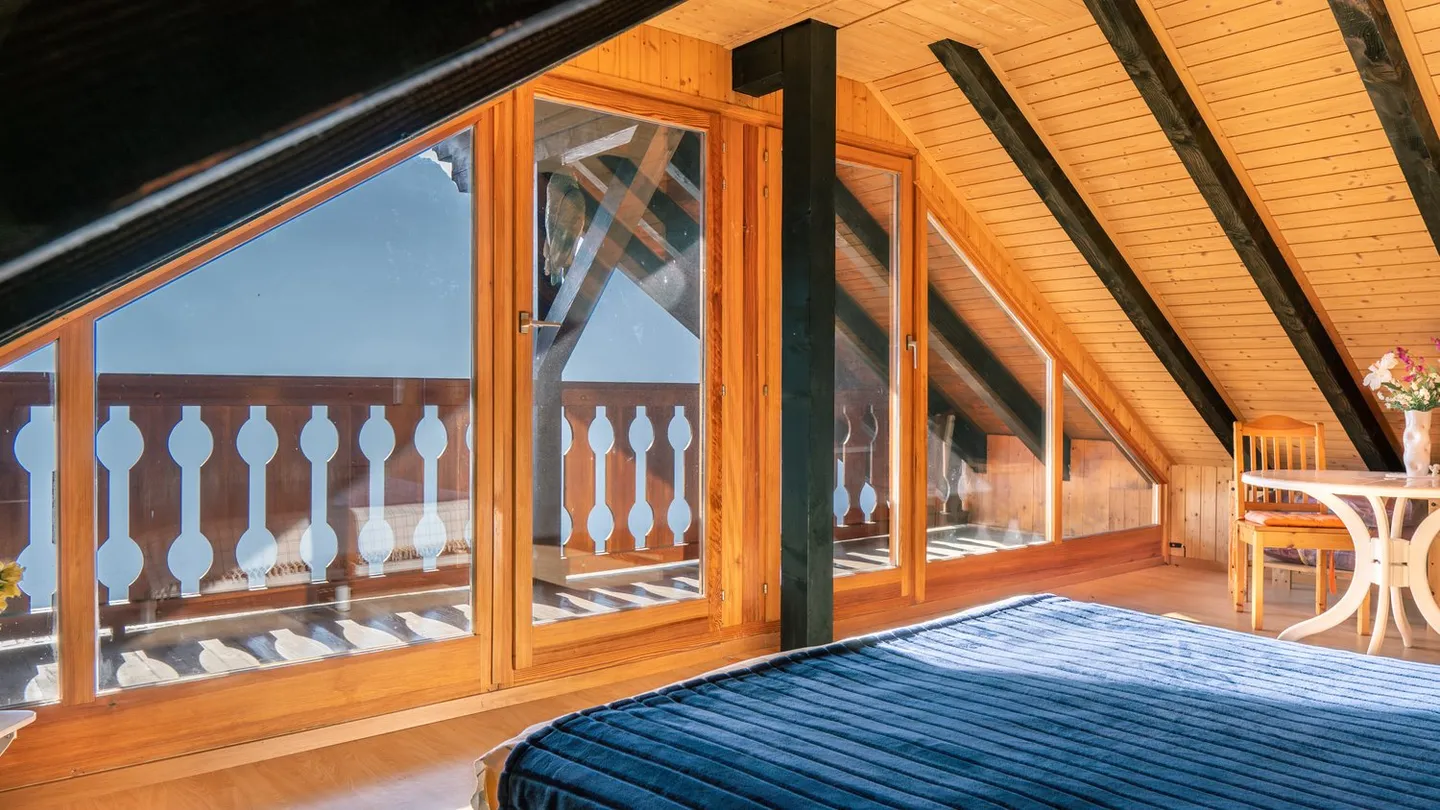 Occasion rare : Bien locatif à Sobrio (Rendement 6,2 %) - Photo 1 sur 35