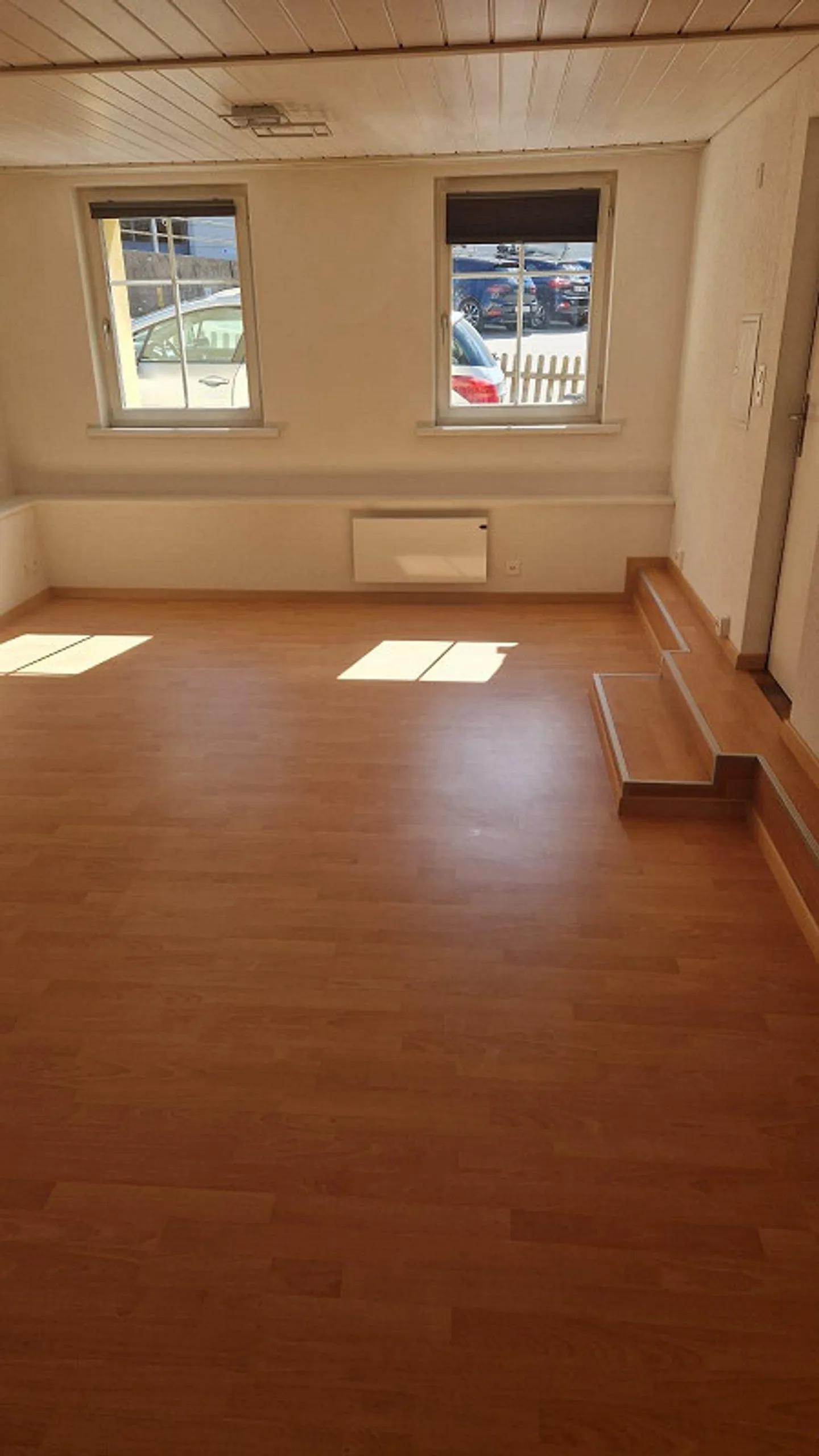 Appartement douillet de 1,5 pièce dans une petite propriété - Photo 2 sur 6