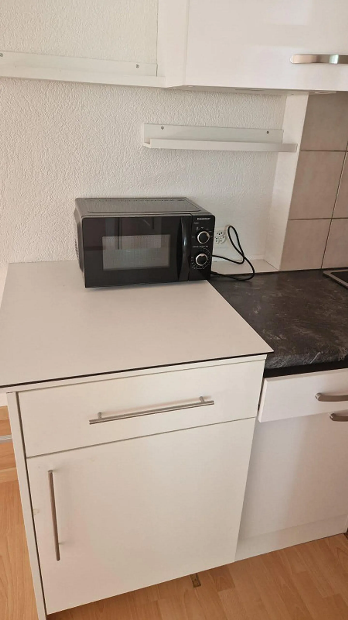 Appartement douillet de 1,5 pièce dans une petite propriété - Photo 3 sur 6