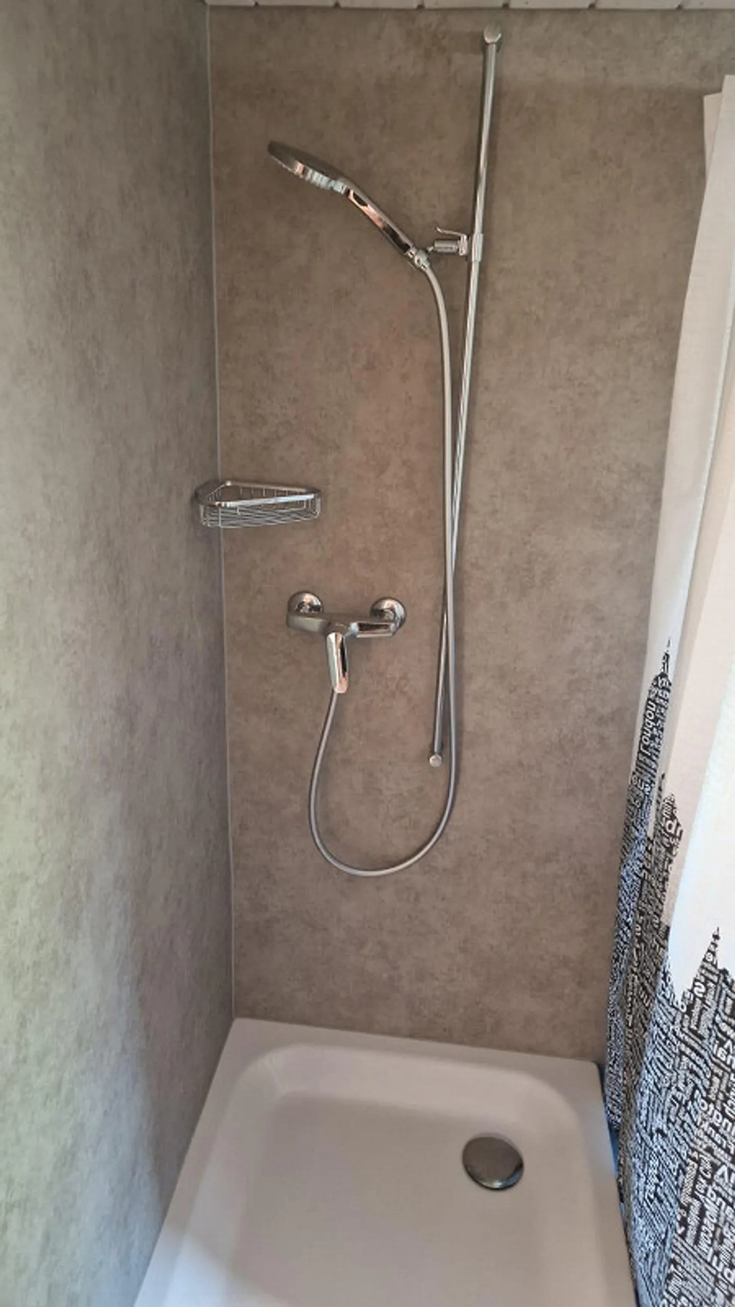 Appartement douillet de 1,5 pièce dans une petite propriété - Photo 6 sur 6